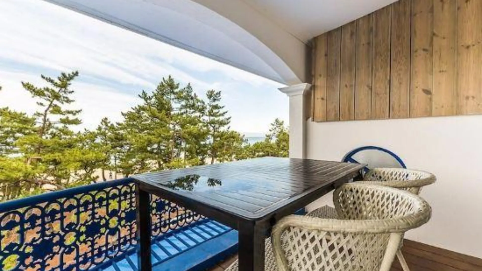 Gangneung Gyeongpodae Santorini