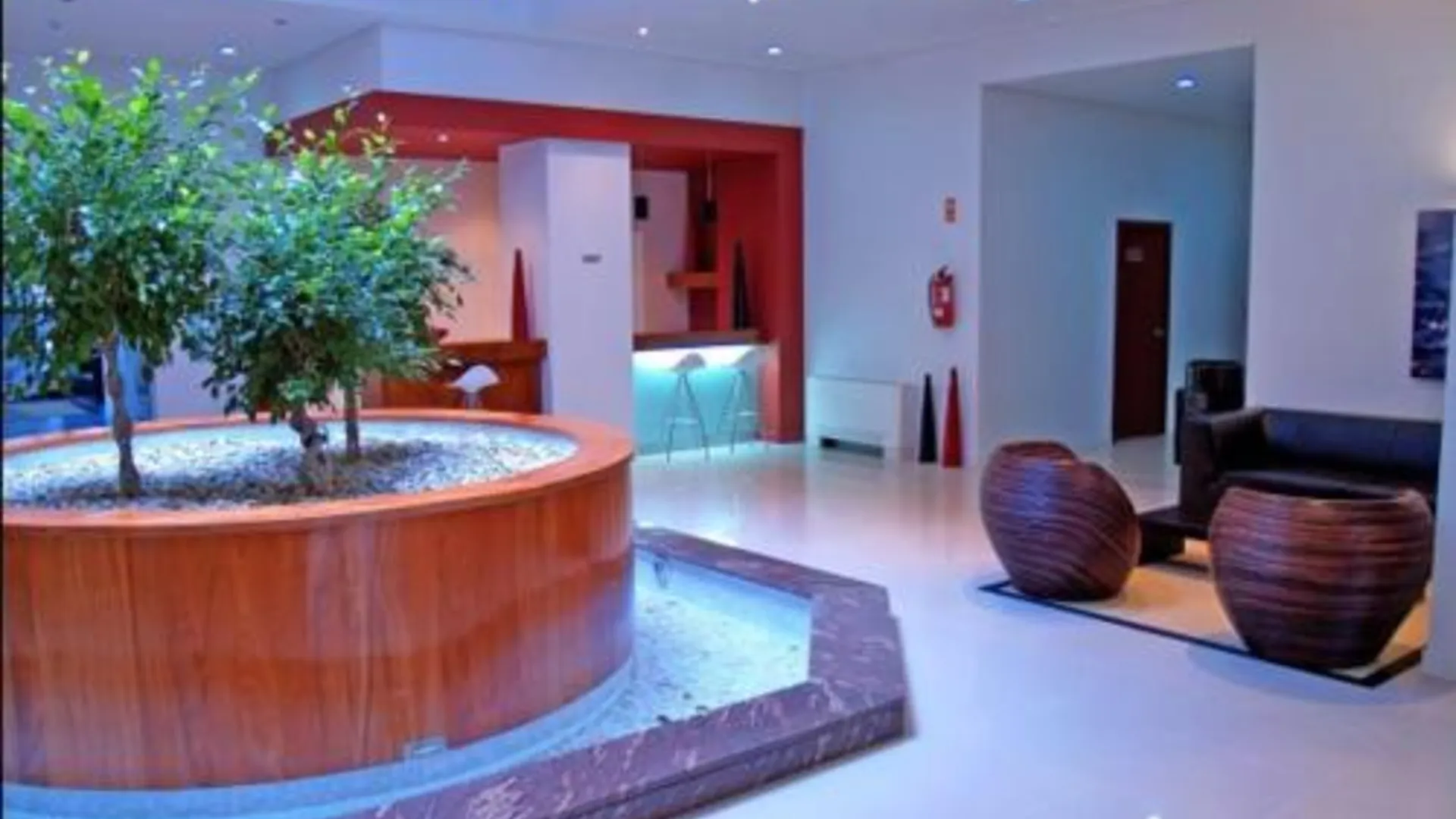 몬카오 호텔 빌라 에스테베스 1성급 호텔 외관