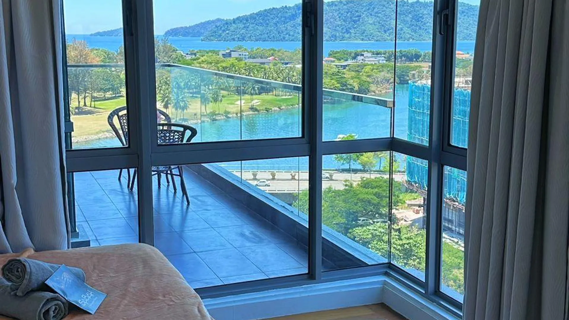 코타키나발루 탄중 아루의 아파트먼트 (1300m², 침실 3개, 프라이빗 욕실 2개) 4성급 싱글룸 전망