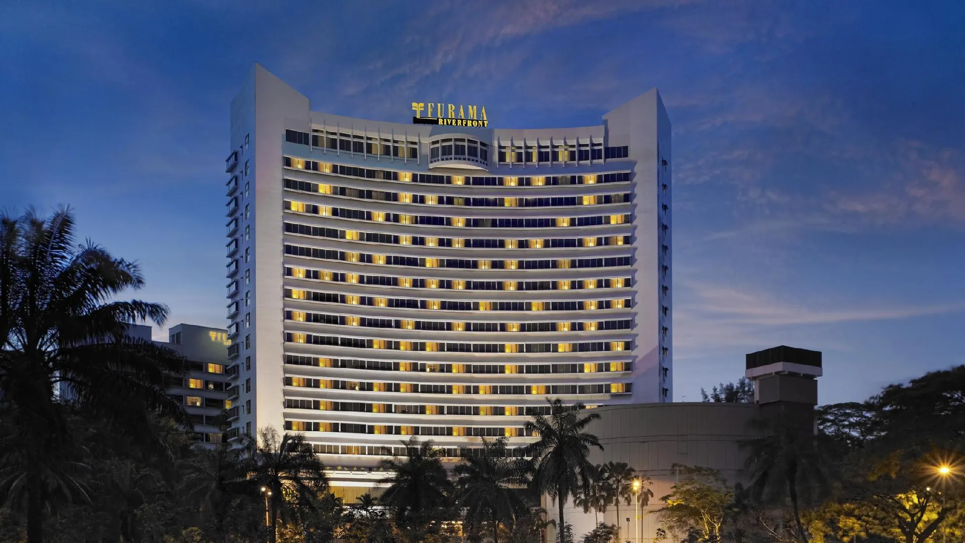 싱가포르 푸라마 리버프런트 4성급 호텔 외관