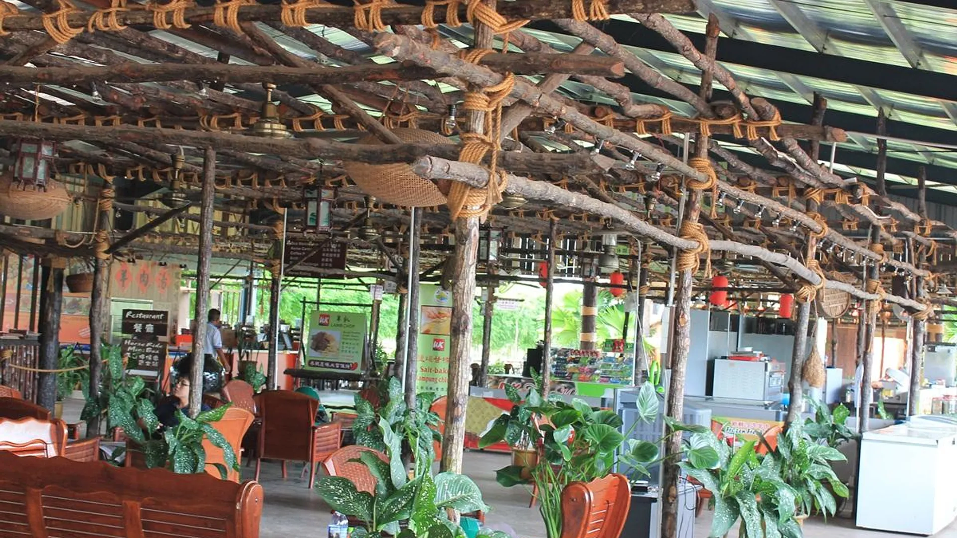 크루앙 UK 팜 아그로 리조트 1성급 호텔 외관