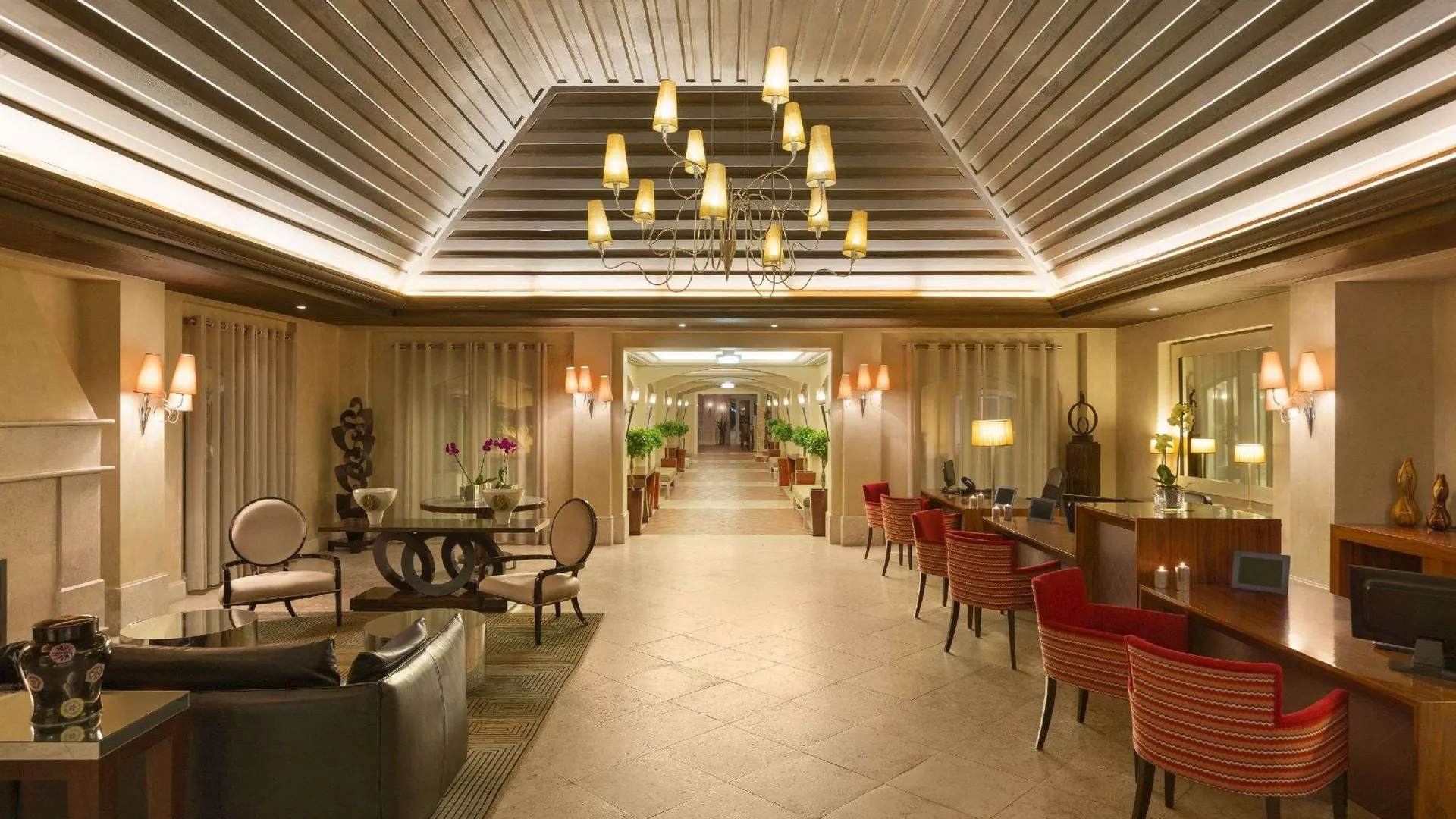 투르시팔 돌체 바이 윈덤 캄포레알 리스보아 5성급 호텔 수영장