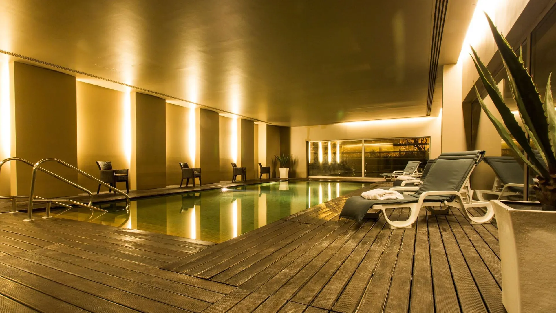 상 주아 다 마데이라 골든 튤립 상 주아 다 마데이라 호텔 4성급 호텔 외관