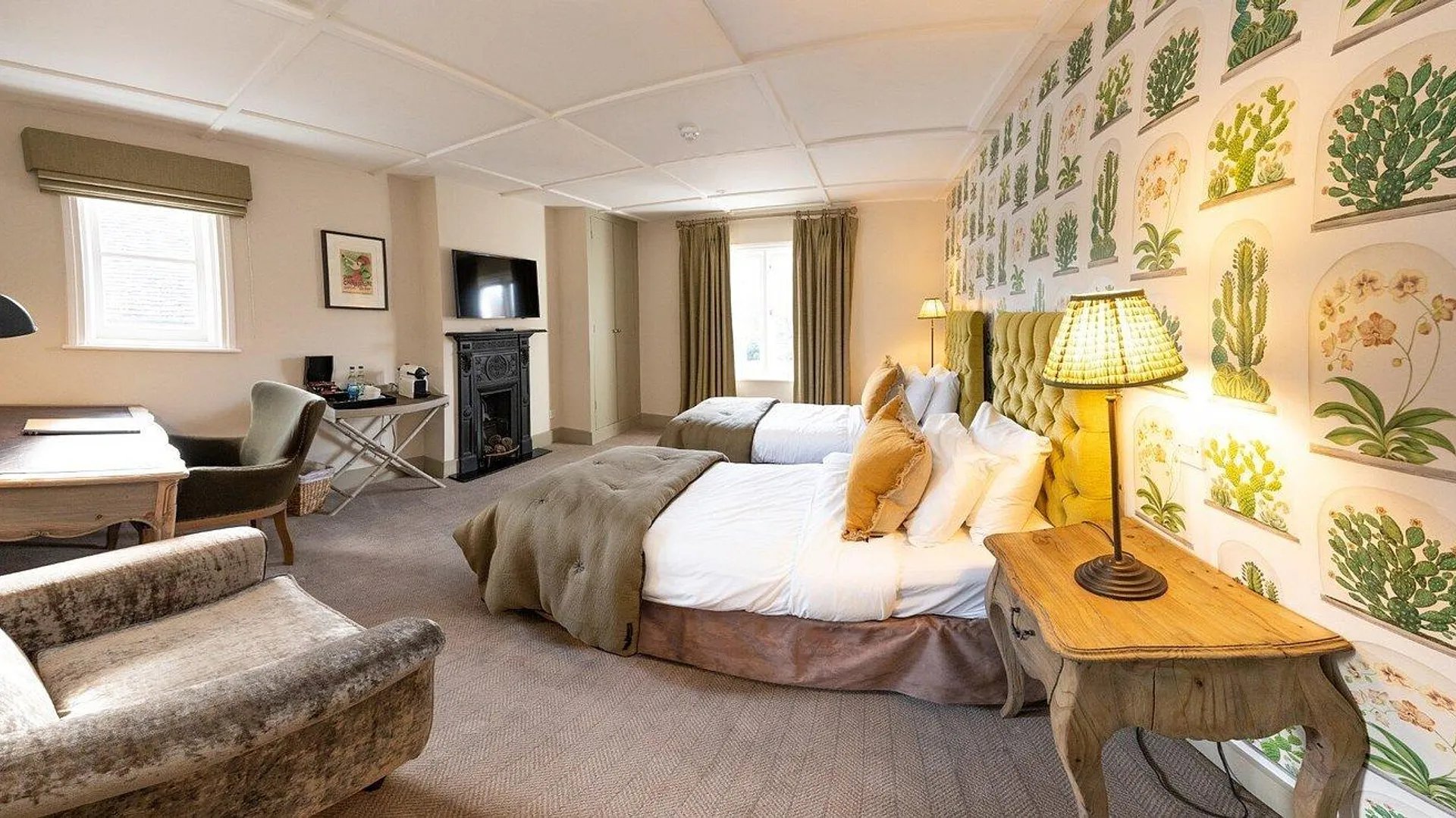 치딩폴드 The Swan Inn 4성급 호텔 스위트룸