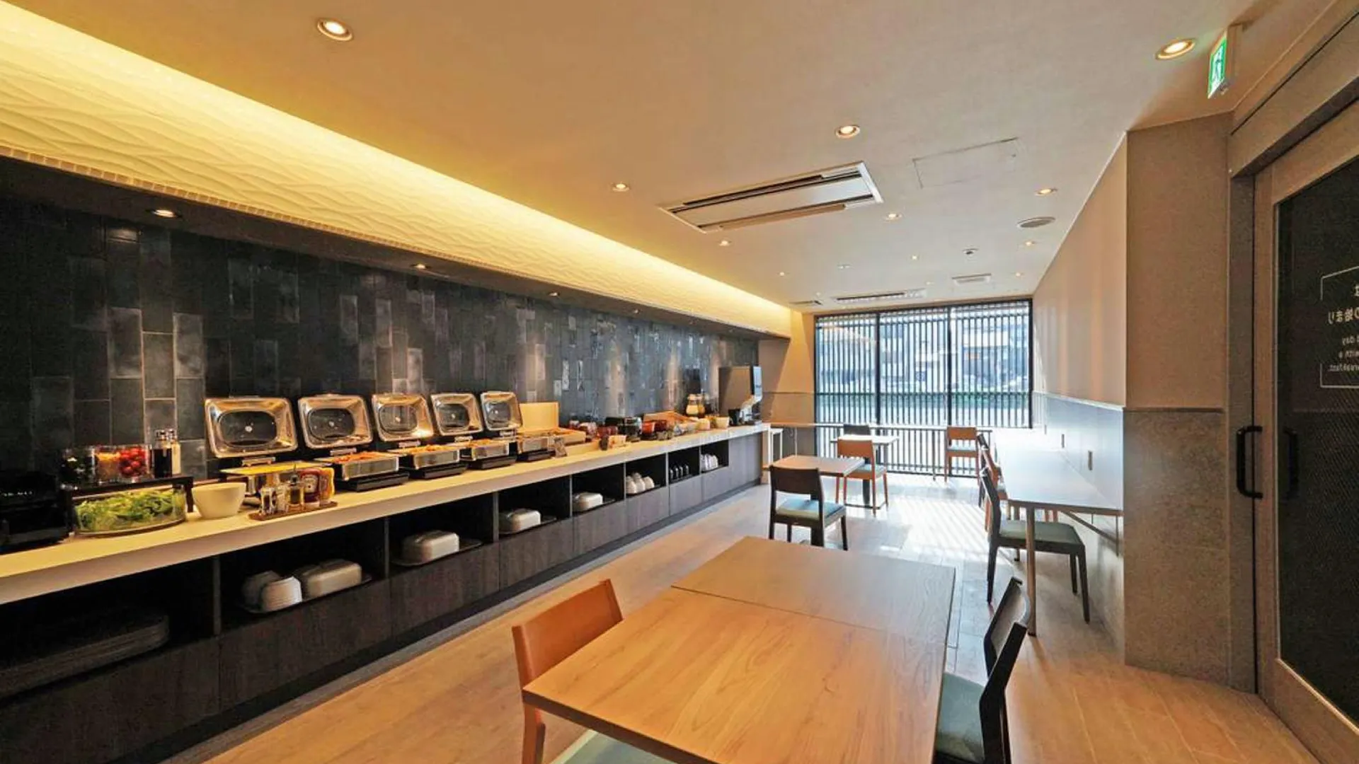 교토 Chisun Standard Kyoto Horikawa Gojo 3성급 호텔 레스토랑