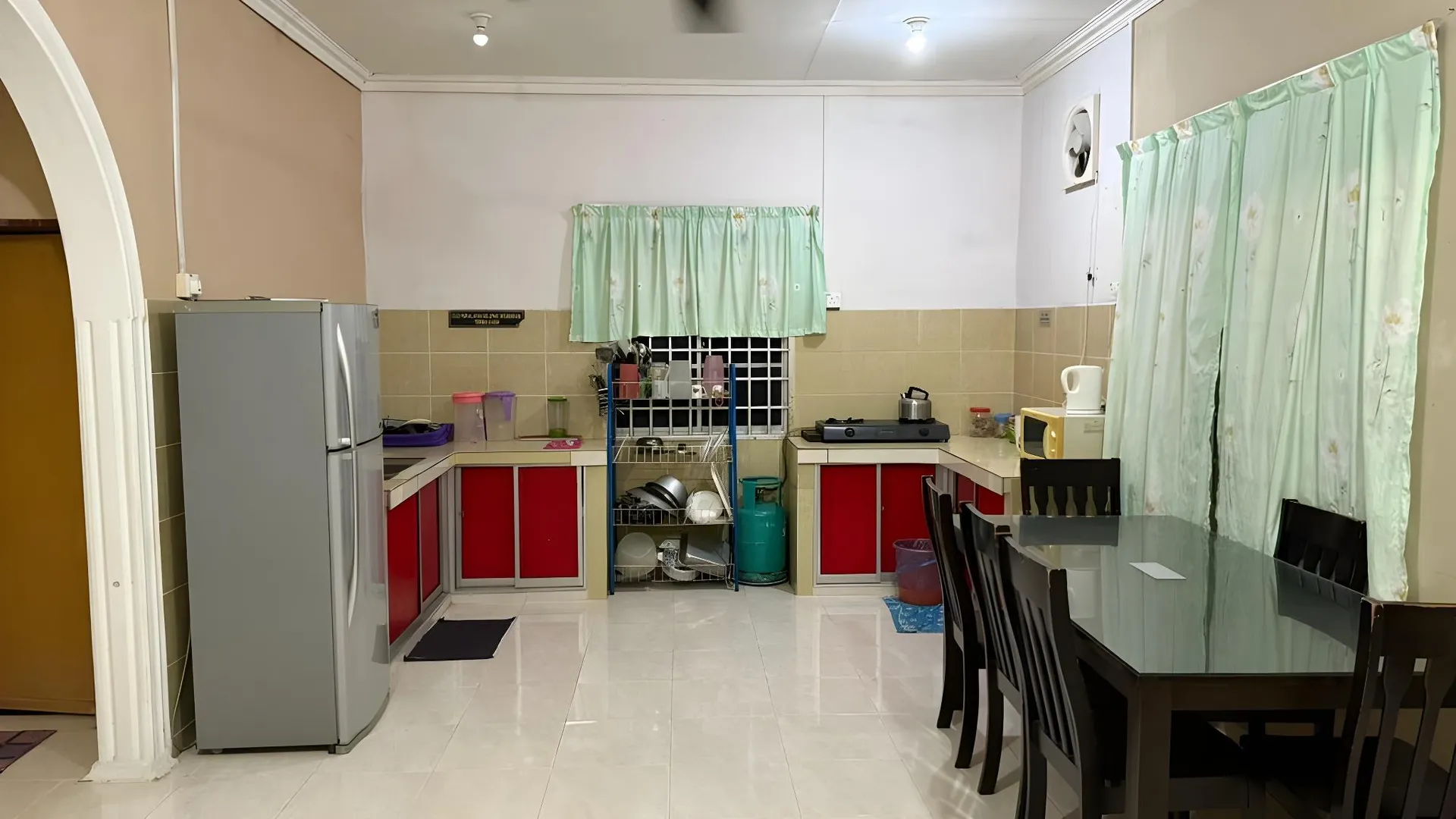 둥군 쿠알라둥운의  (m², 침실 1개, 프라이빗 욕실 1개) 1성급 싱글룸 로비