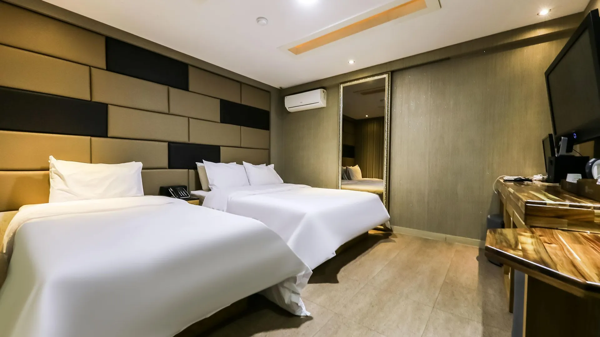 대전 대전 중리 휠 3성급 호텔 객실