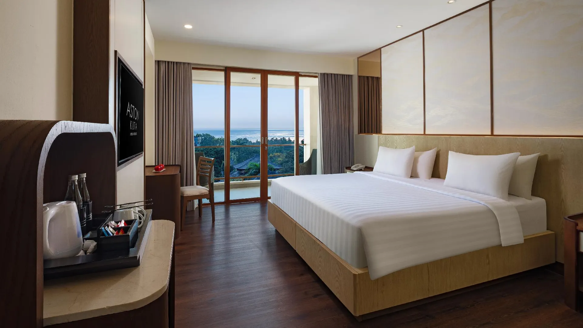 발리 애스톤 쿠타 호텔 앤 레지던스 4성급 호텔 스위트룸