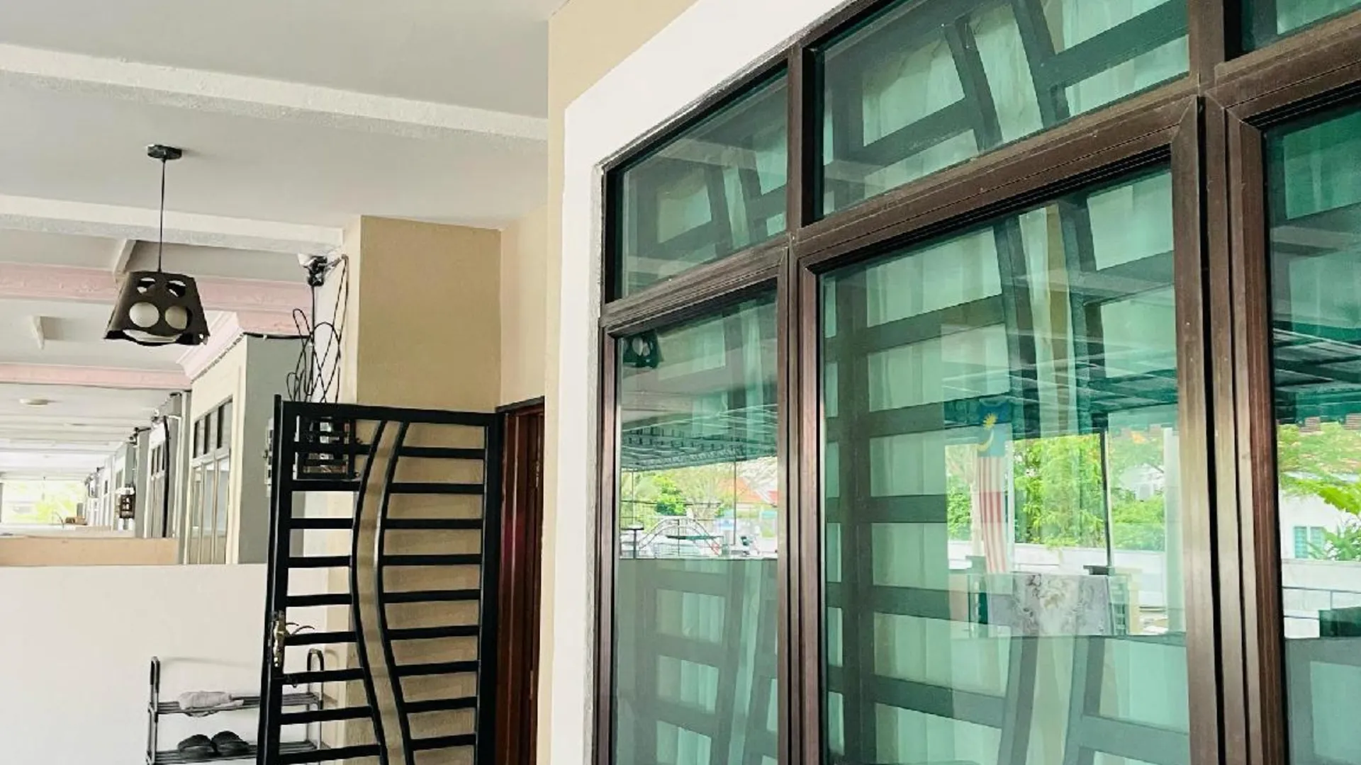 세리 만중 세리 만중의 아파트먼트 (m², 침실 4개, 프라이빗 욕실 4개) 3성급 싱글룸 수영장