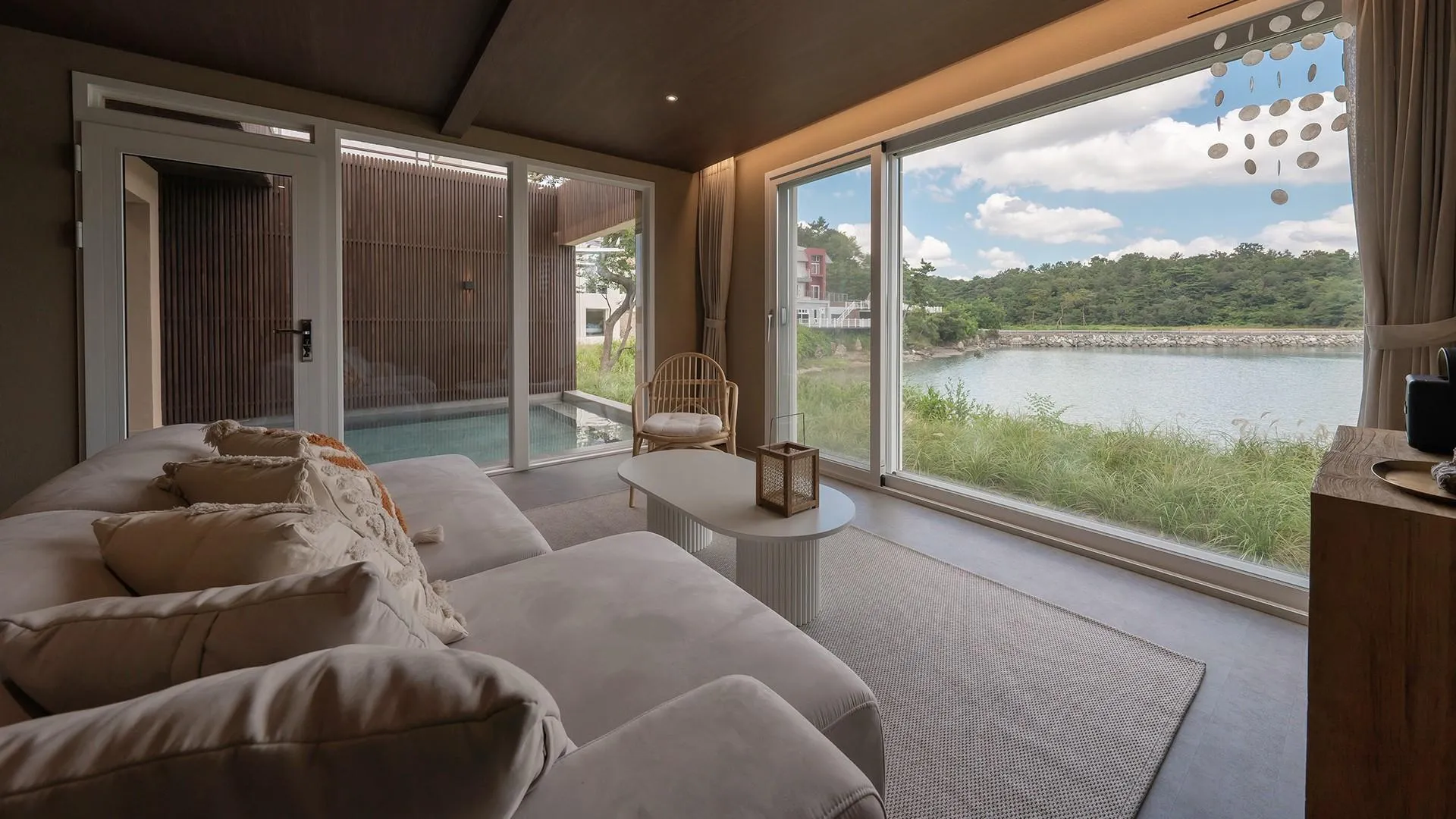 하동 아룬 코스트 2성급 게스트하우스 스위트룸