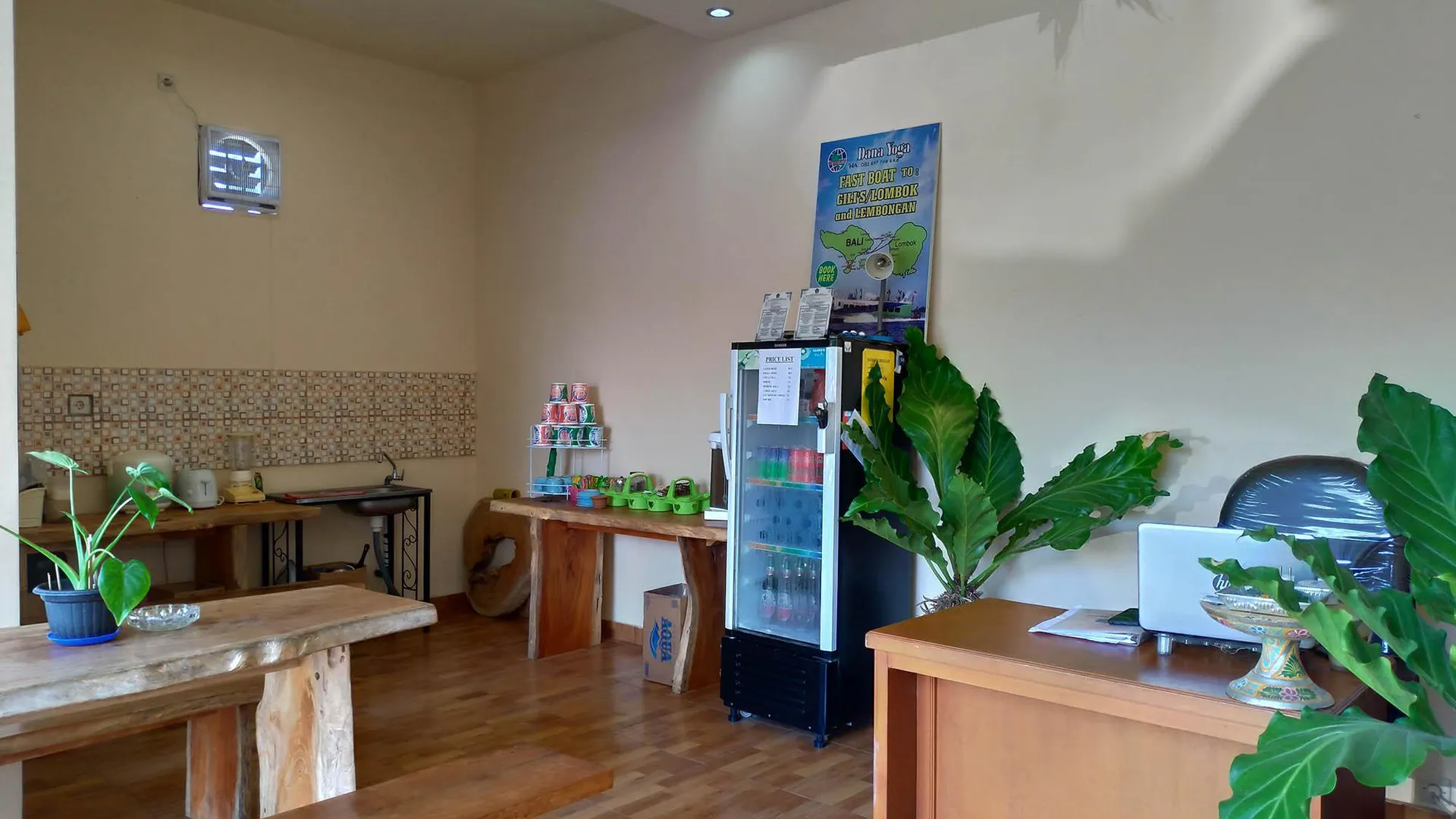 발리 베지 아유 홈스테이 5성급 게스트하우스 수영장