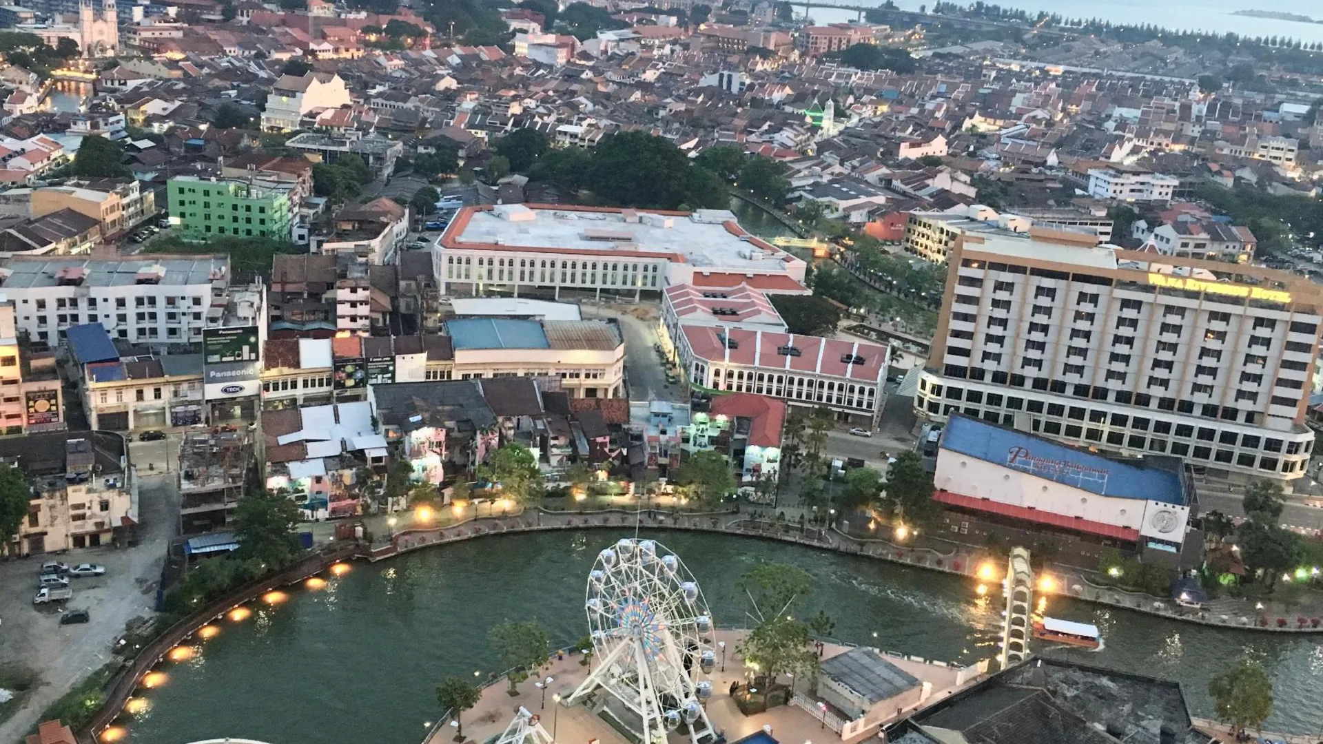 말라카 존커의 아파트먼트 (1232m², 침실 3개, 프라이빗 욕실 2개) 3성급 싱글룸 객실