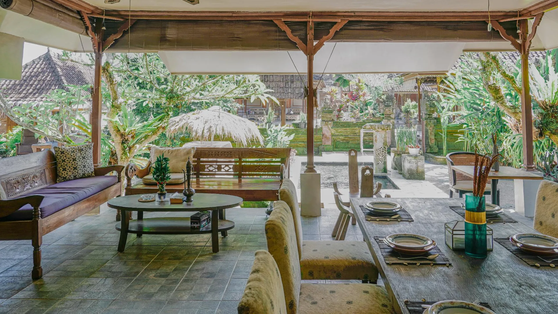 발리 로카사리 리트리트 3성급 호텔 외관