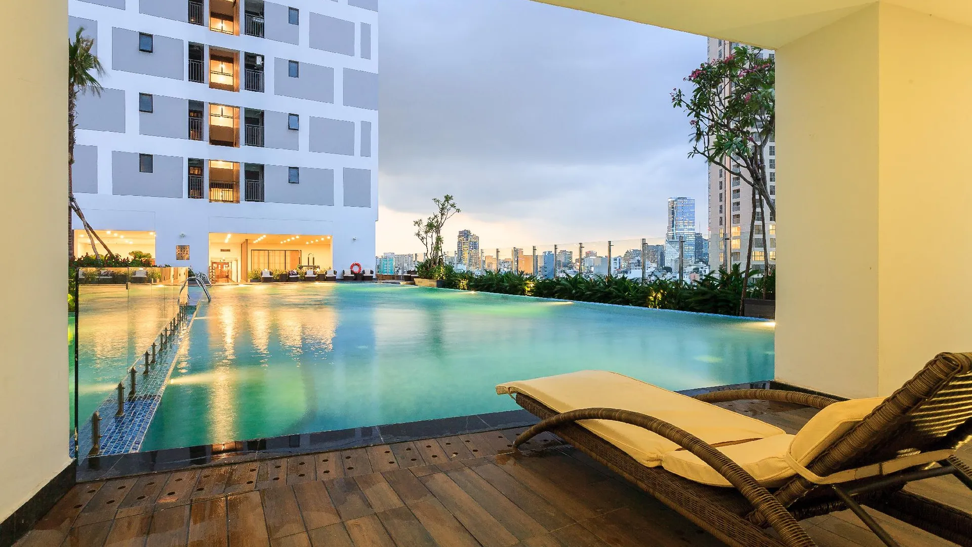 호치민 4군의 스튜디오 아파트먼트 (28m², 프라이빗 욕실 1개) 4성급 게스트하우스 로비