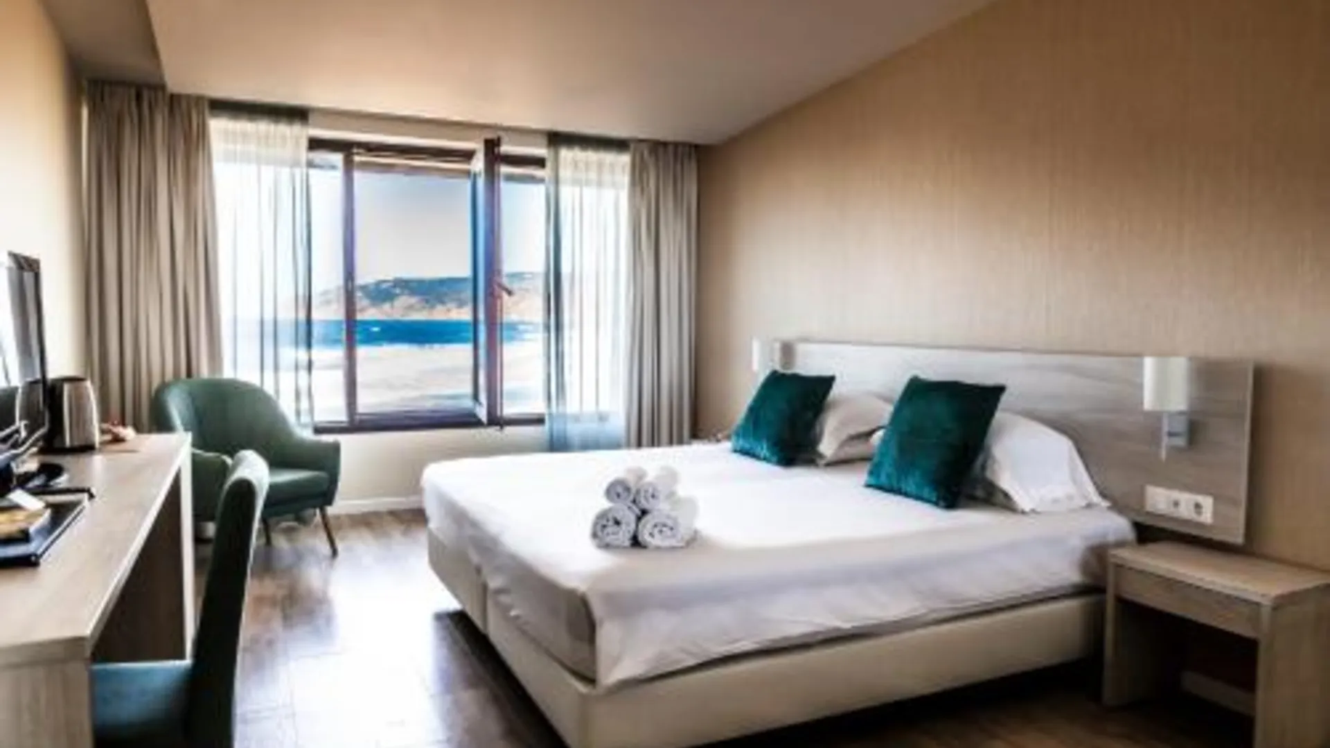 카스카이스 이스탈라짐 무차소 호텔 4성급 호텔 스위트룸