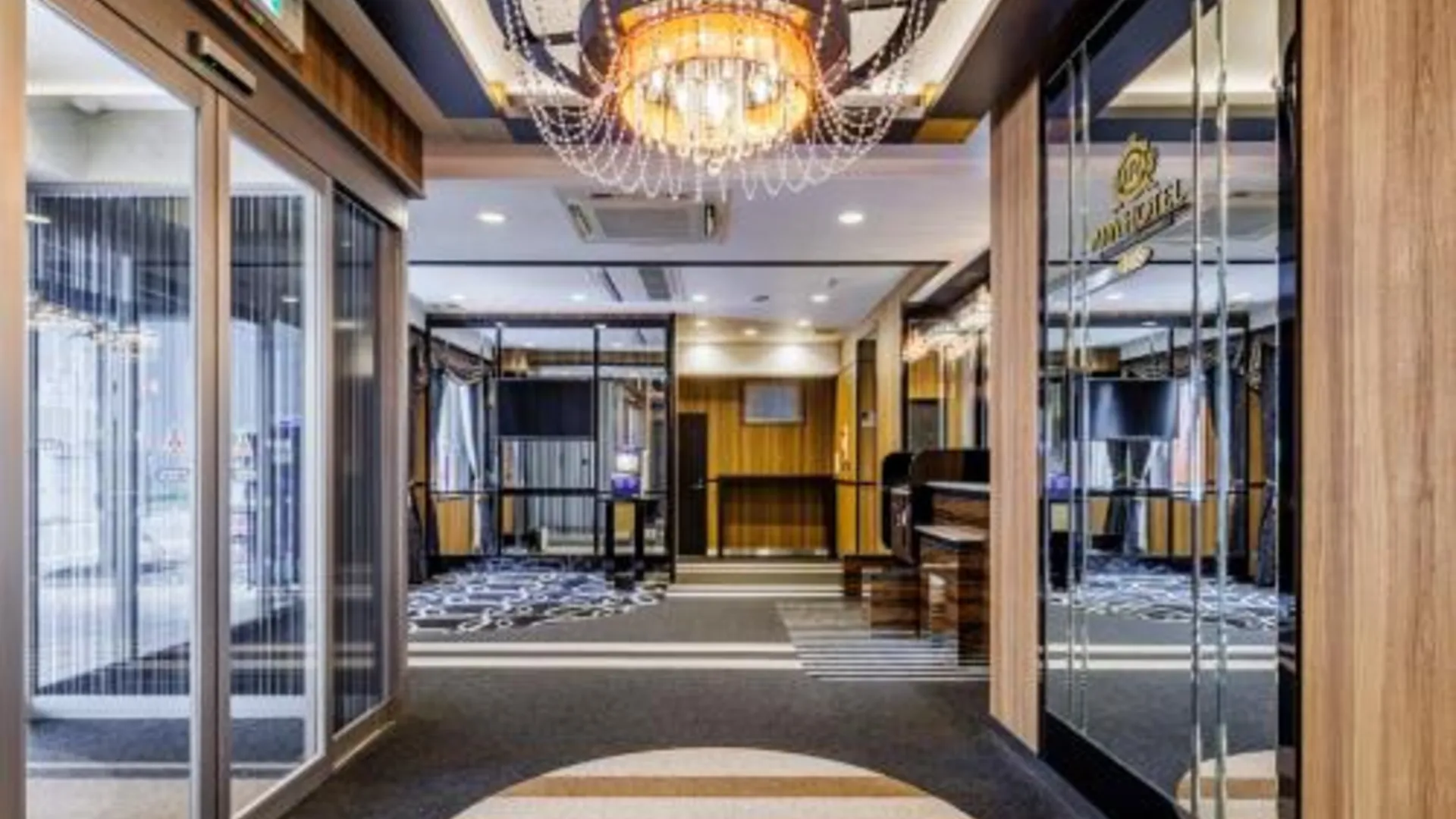 후쿠오카 APA 호텔 하카타 에키마에 4초메 3성급 호텔 외관