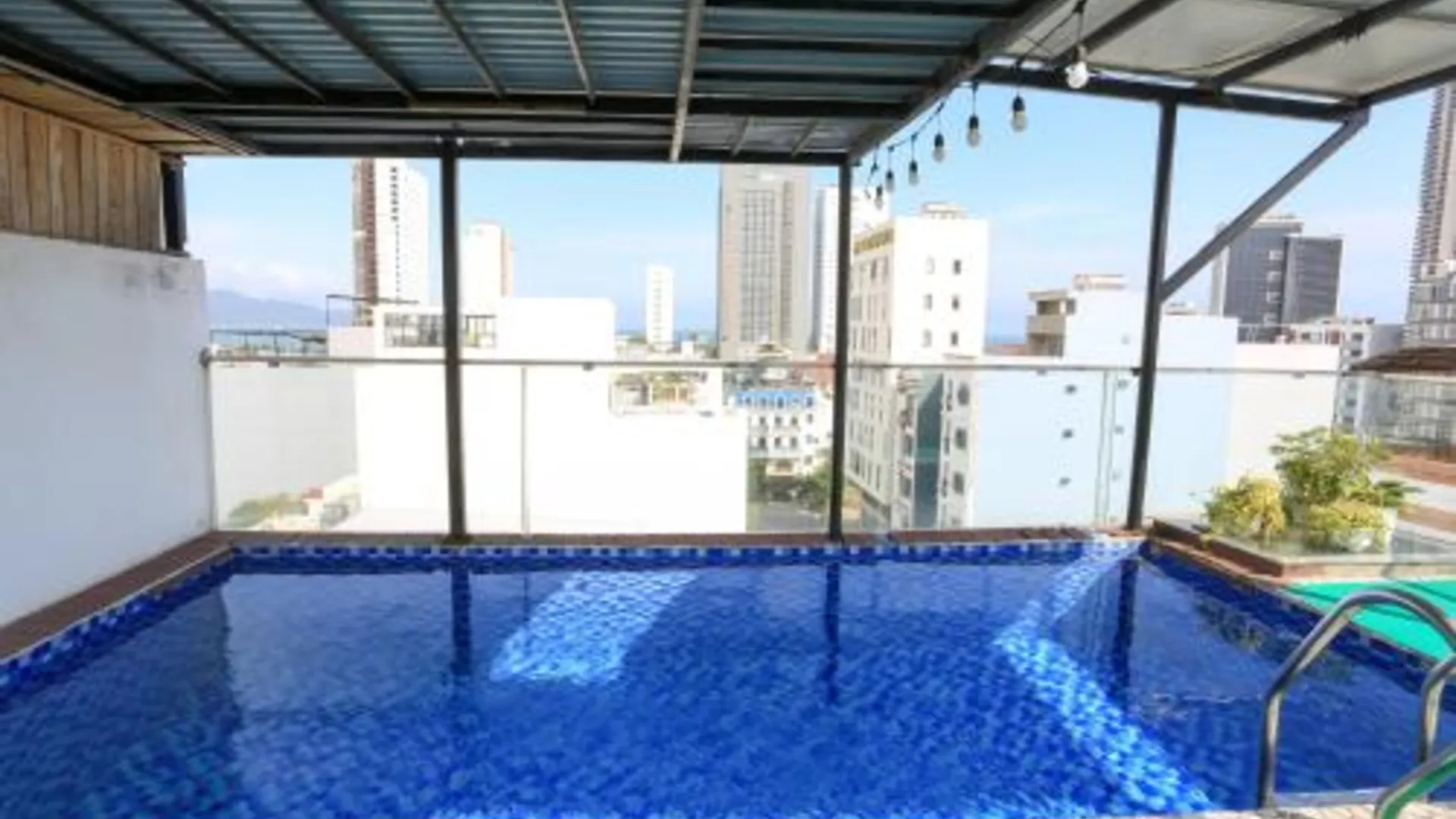 다낭 POOL 2B - Apart Near beach-Quiet 2성급 싱글룸 수영장