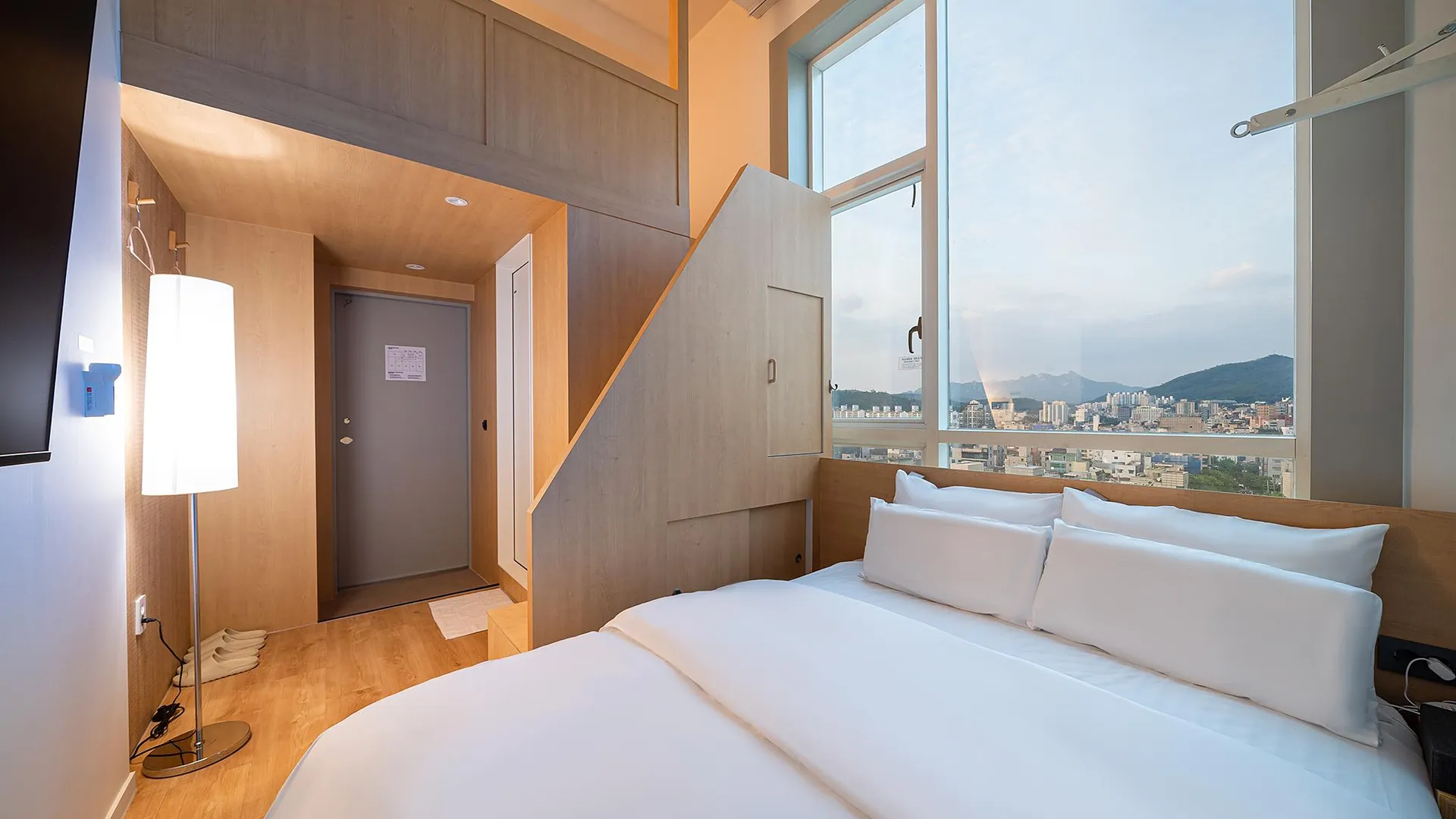 서울 아늑 호텔 홍대점 4성급 호텔 스위트룸