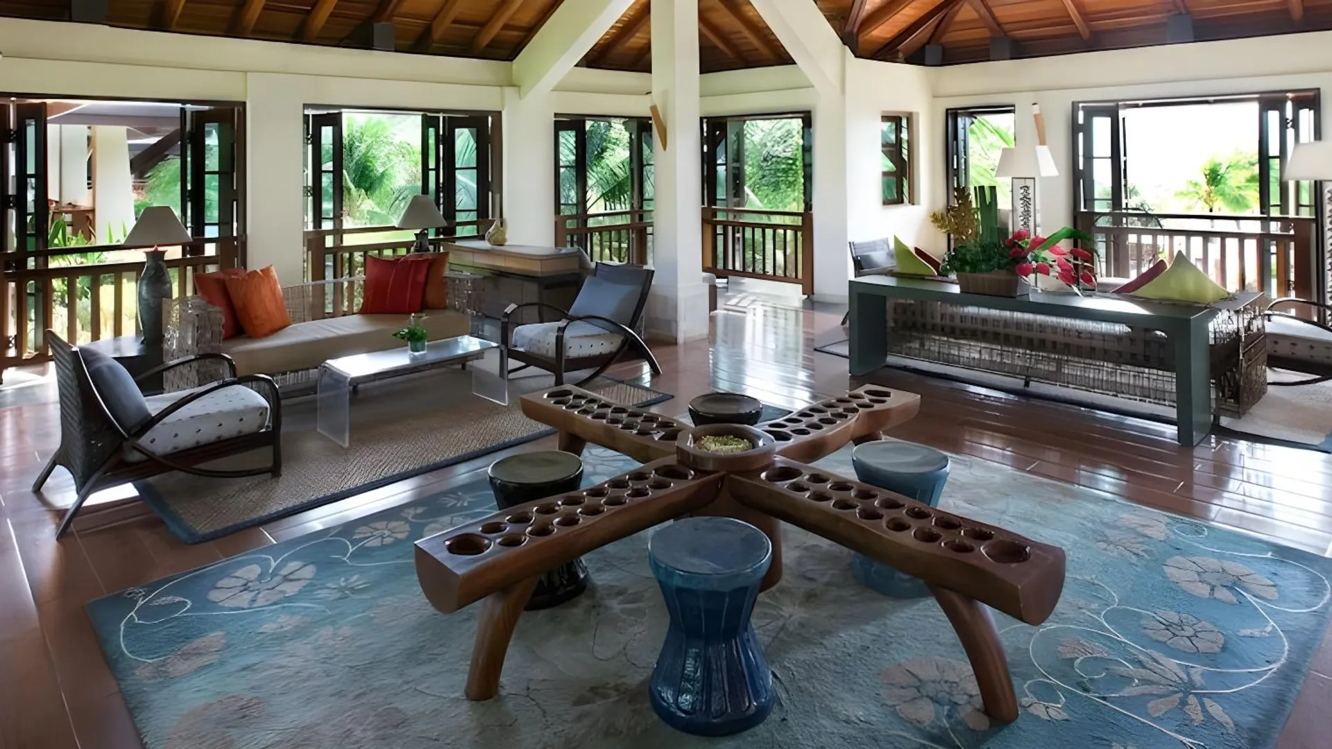 세부 크림슨 리조트 앤 스파 막탄, 세부 5성급 호텔 부대시설