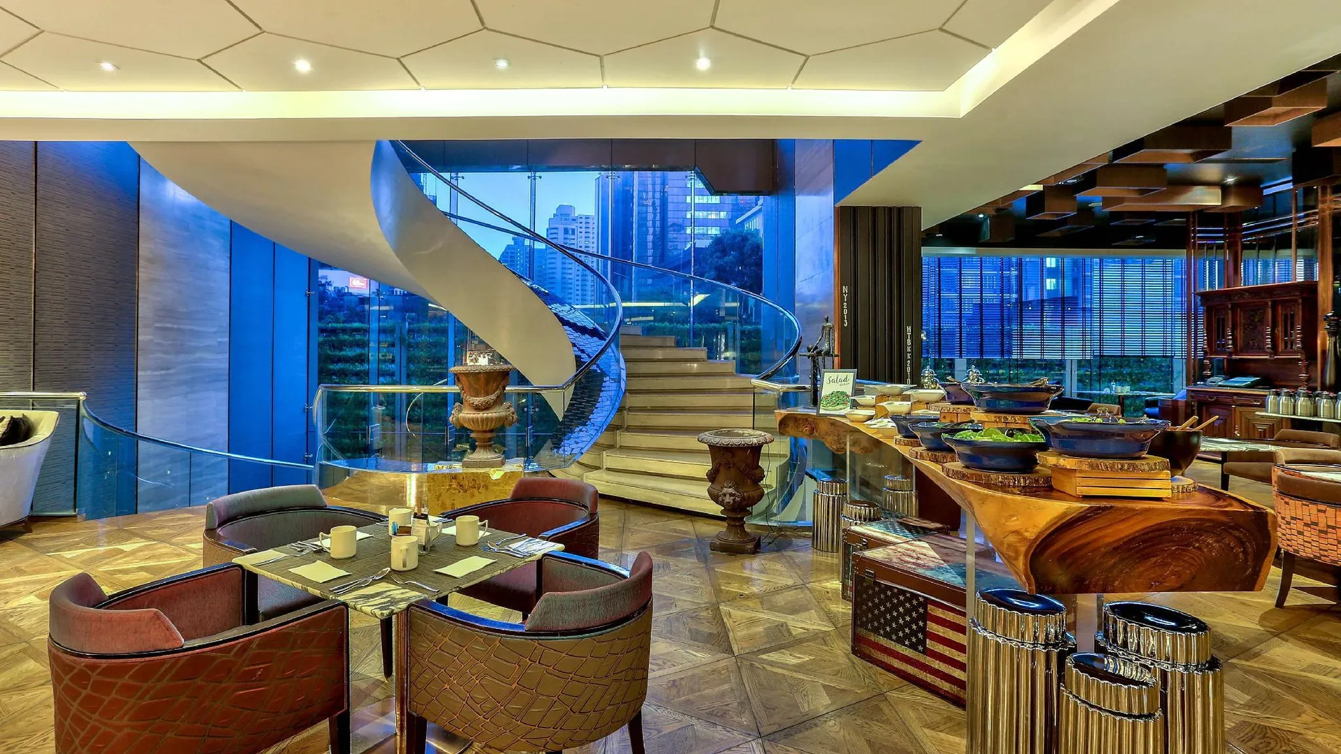 방콕 힐튼 수쿰빗 방콕 4성급 호텔 스위트룸