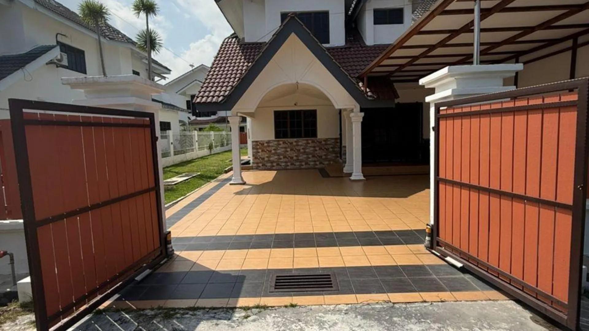 말라카 클레방의 프라이빗 하우스 (m², 침실 4개, 프라이빗 욕실 3개) 3성급 게스트하우스 외관