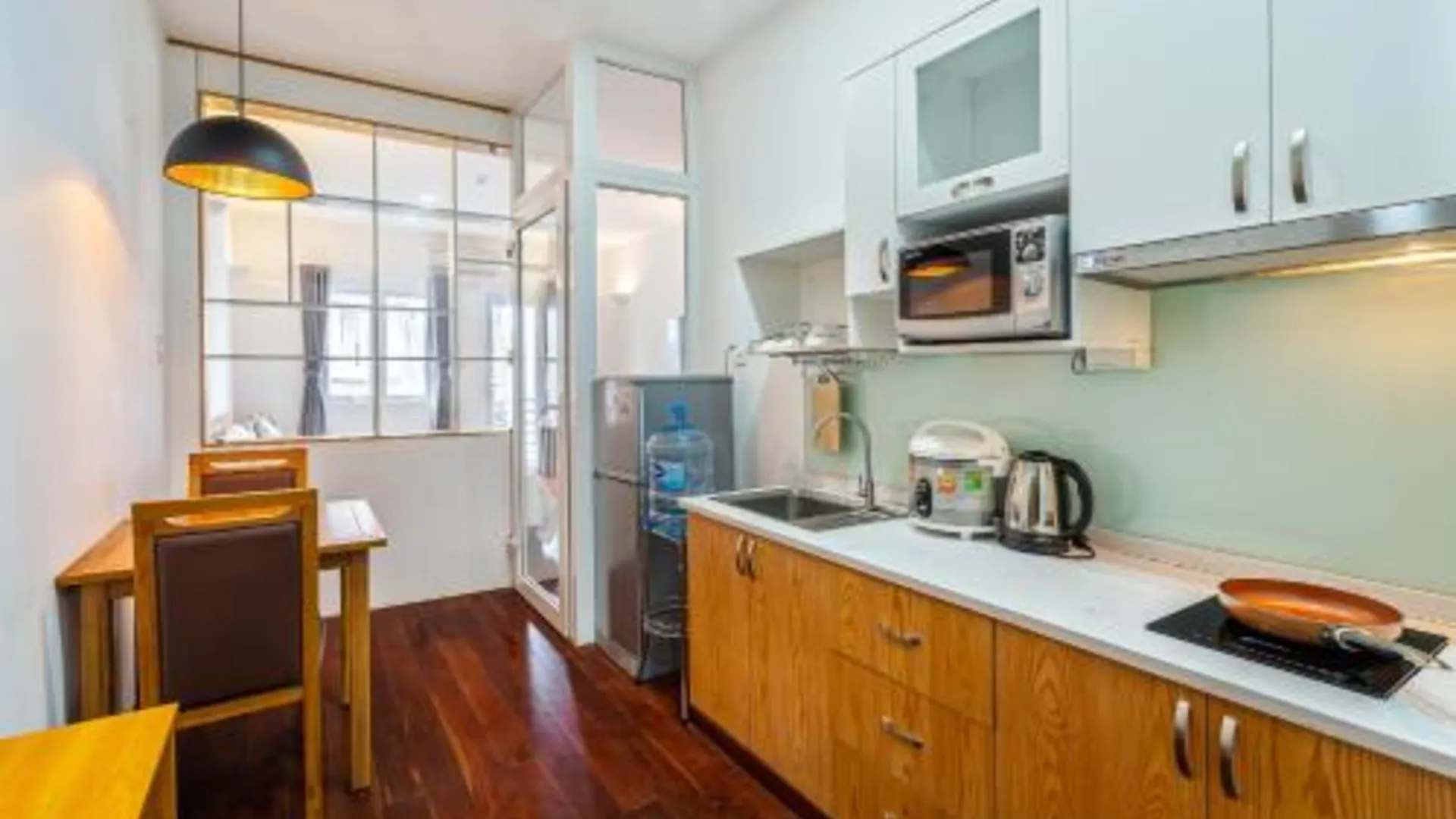 호치민 사이공 원 서비스 아파트먼트 3성급 호텔 레스토랑