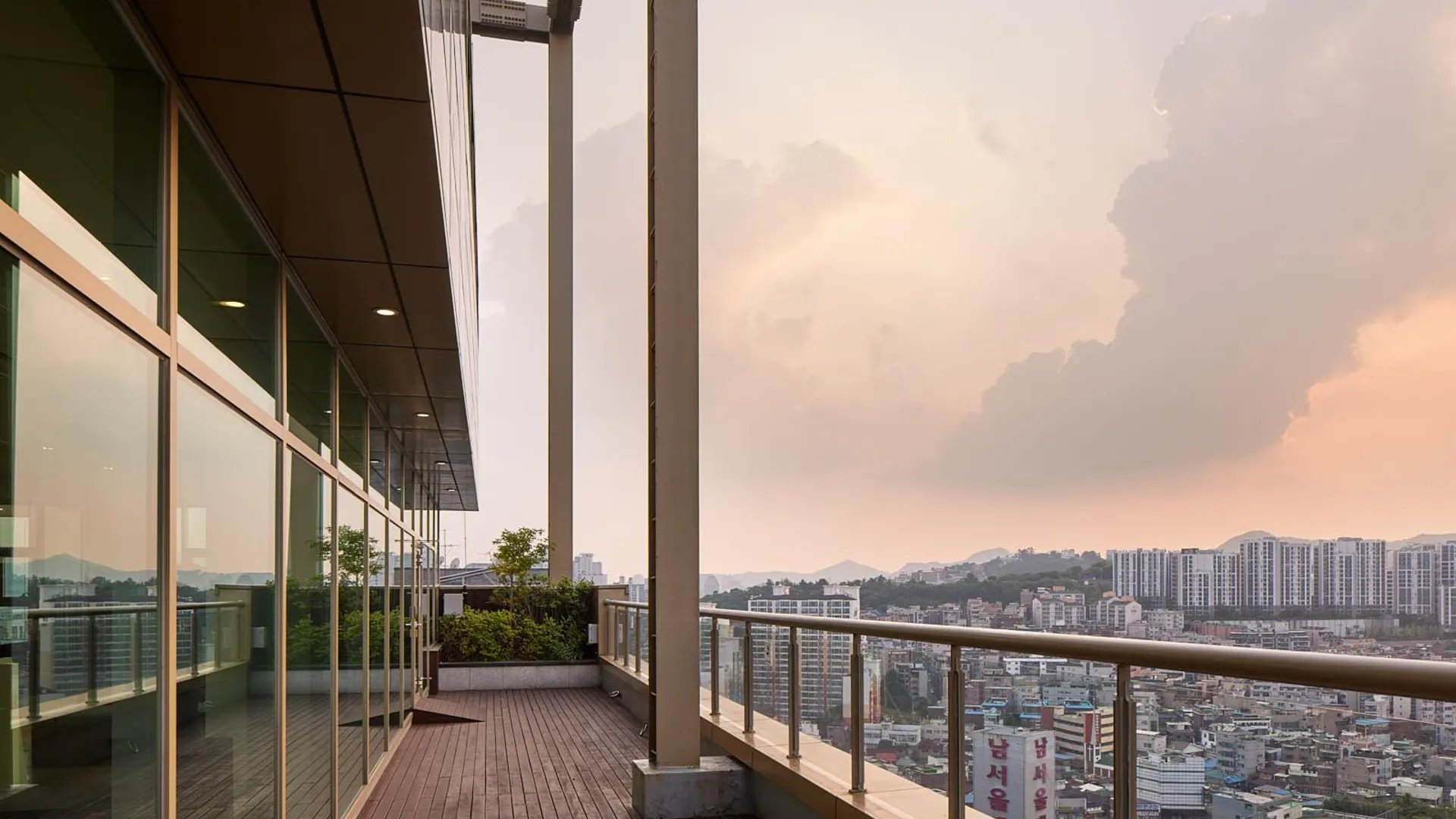 서울 맹그로브 신설 2성급 호텔 객실