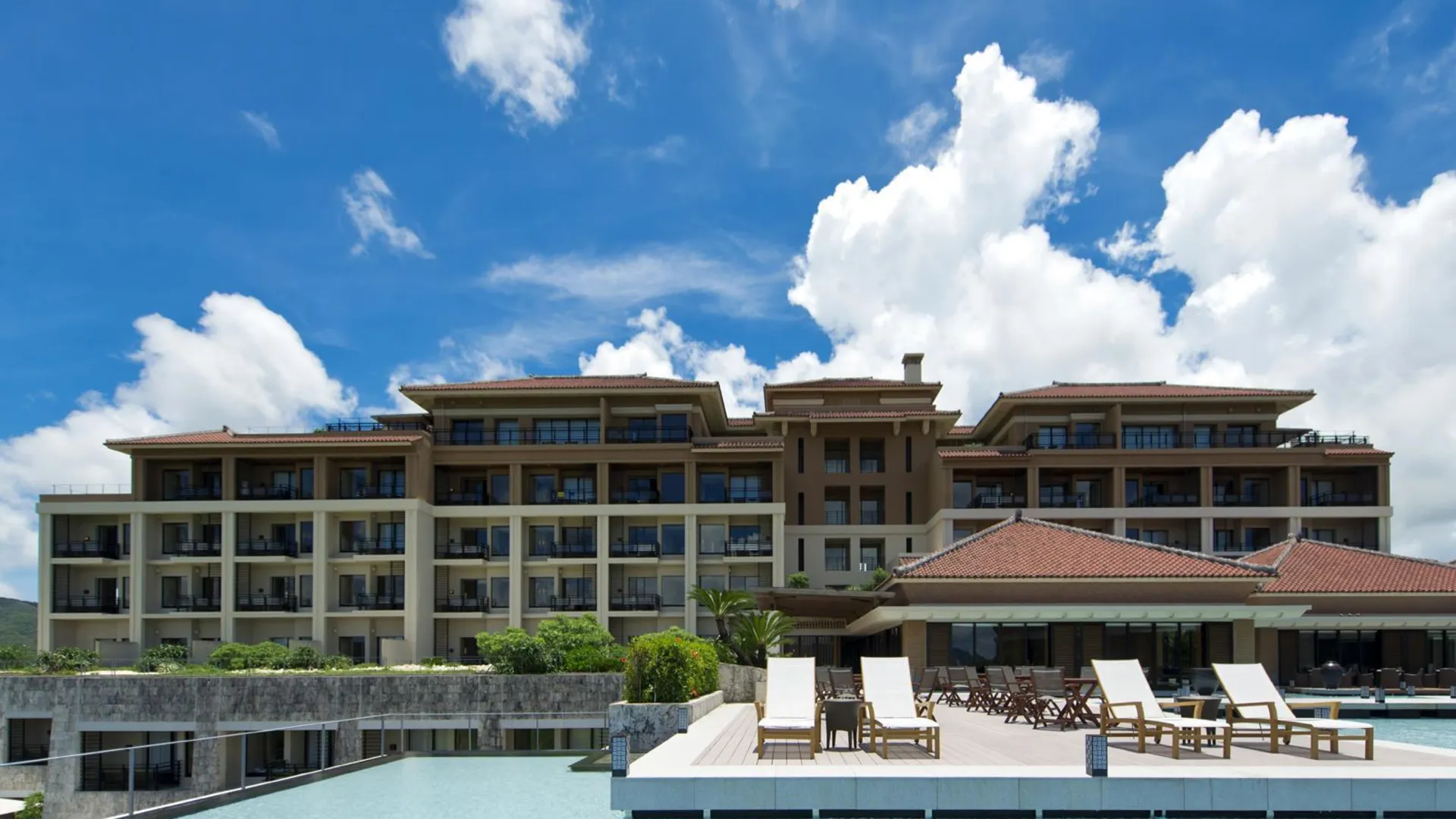 오키나와 본섬 리츠칼튼, 오키나와 5성급 호텔 스위트룸