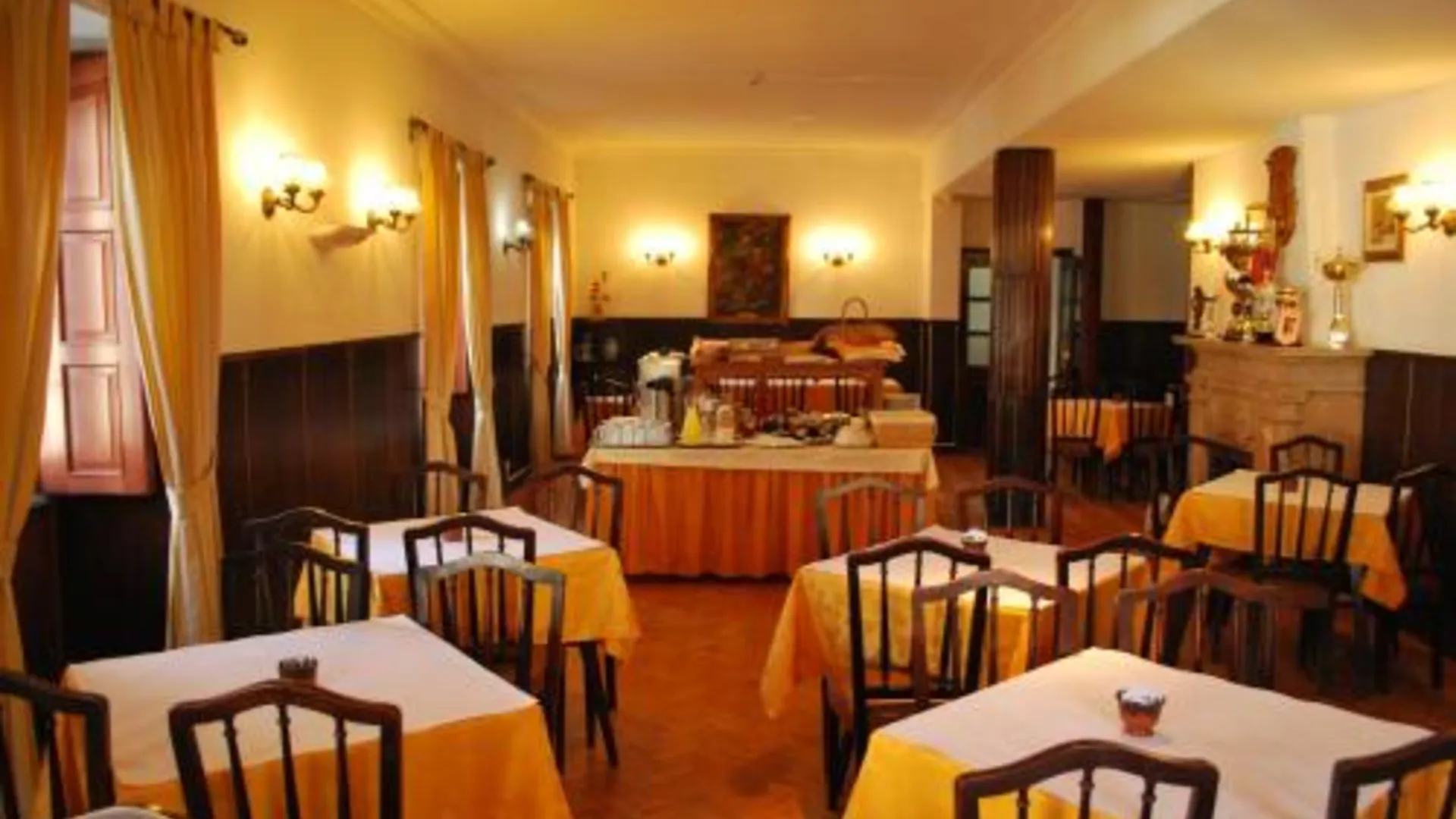 구아다 Residencia Filipe 3성급 호텔 로비