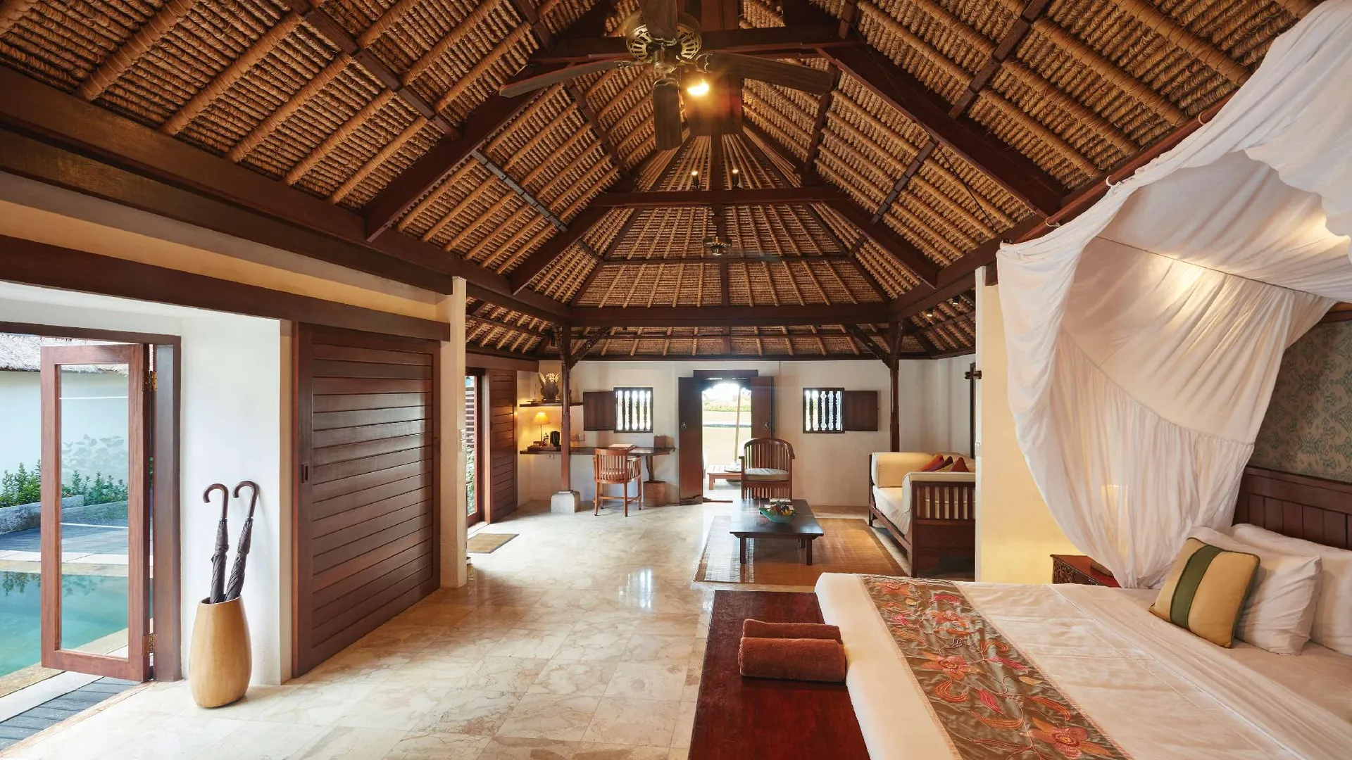 발리 짐바란 푸리 A 벨몬드 호텔 5성급 호텔 스위트룸