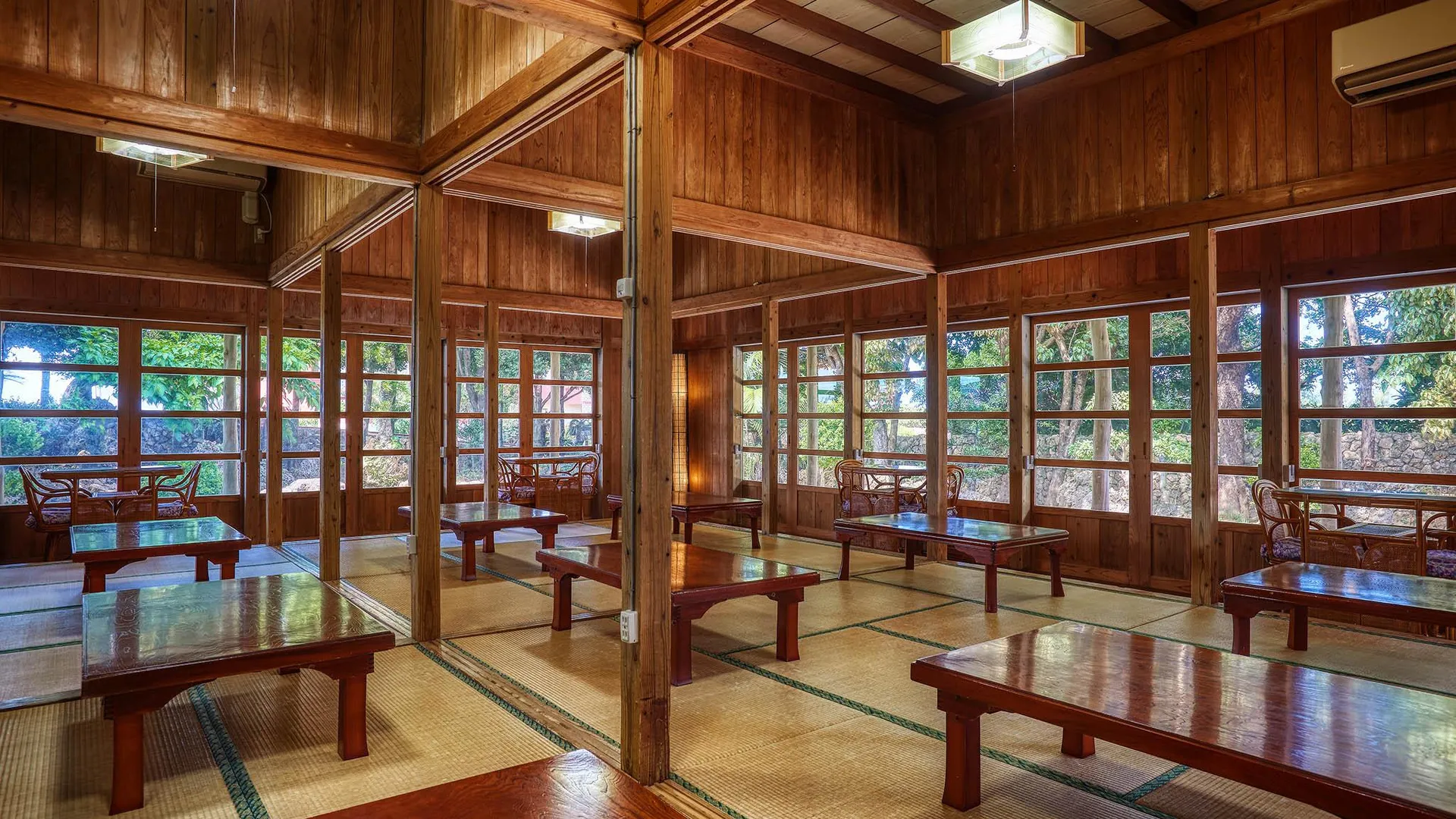 오키나와 본섬 호텔 무라사키무라 3성급 호텔 외관