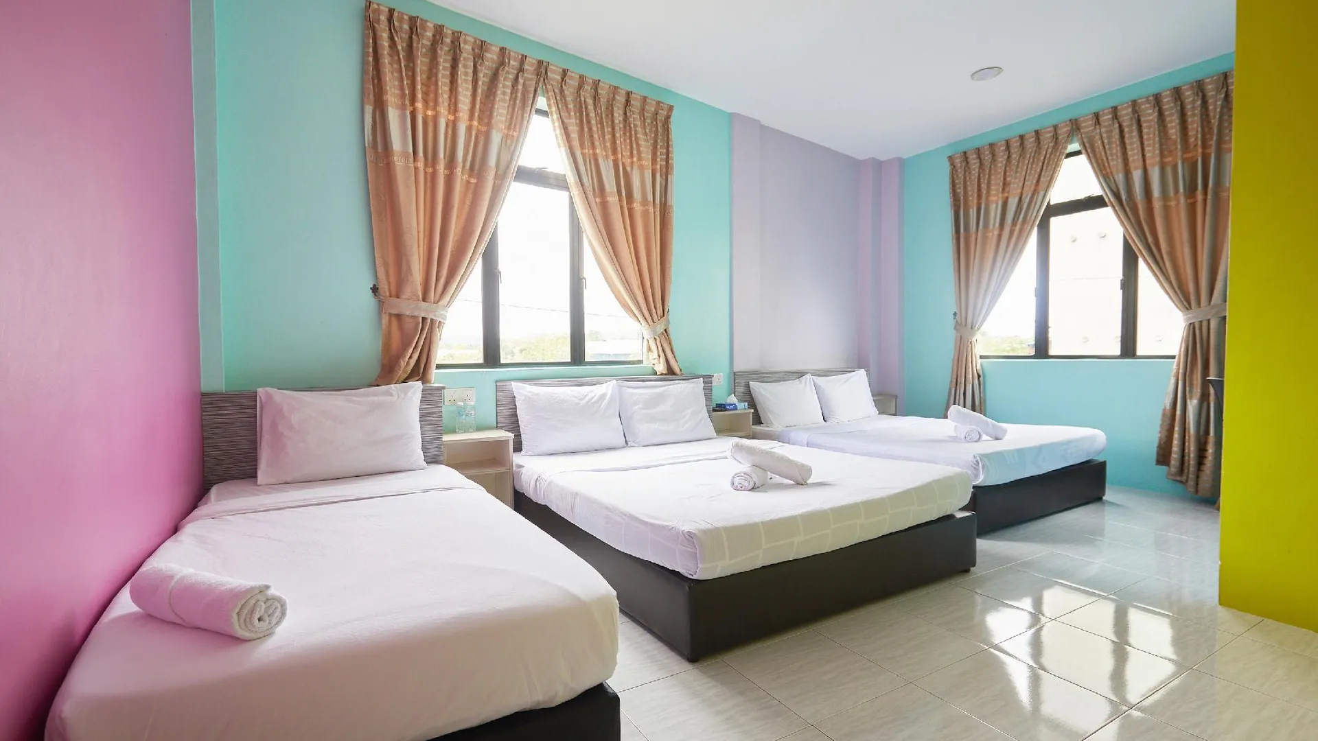 제란툿 SY Jerantut Hotel 3성급 호텔 스위트룸