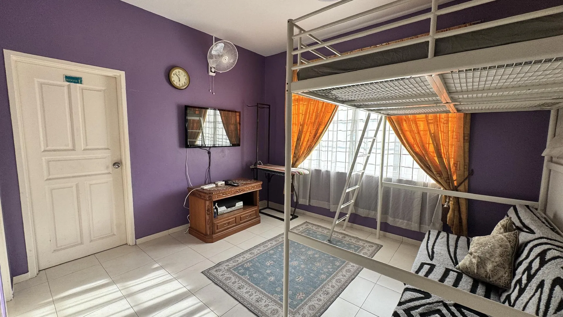 말라카 말라카 시내의 프라이빗 하우스 (3800m², 침실 4개, 프라이빗 욕실 4개) 4성급 싱글룸 객실