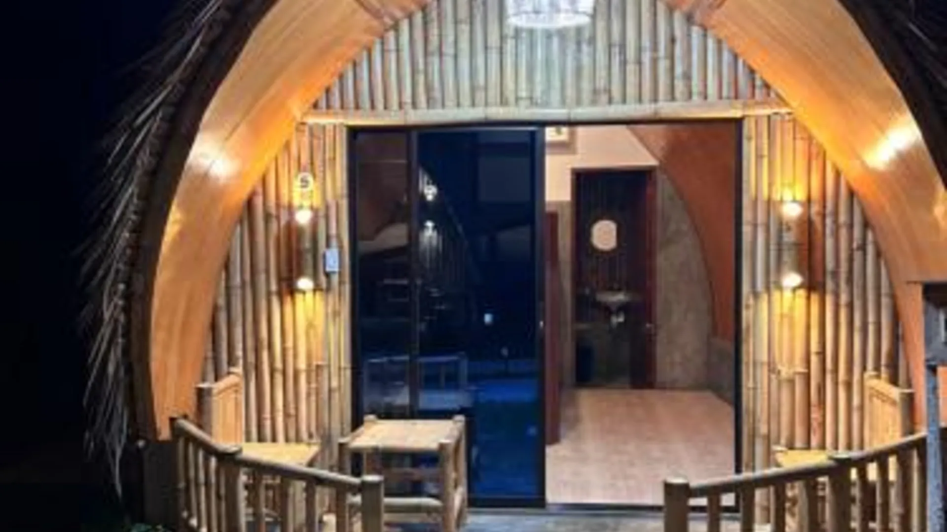 세부 East Holiday Resort Moalboal 4성급 게스트하우스 레스토랑