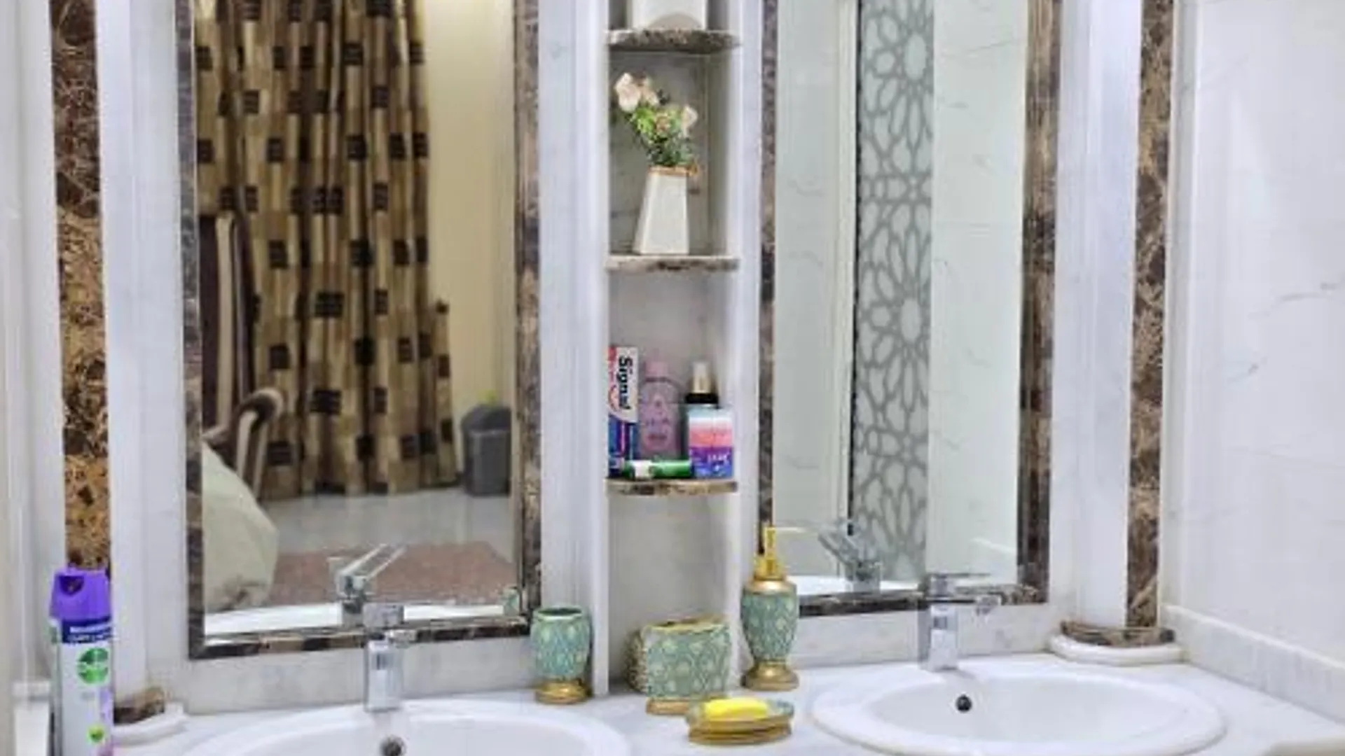 아지만 Elegant Room in Luxury Villa 3성급 게스트하우스 부대시설