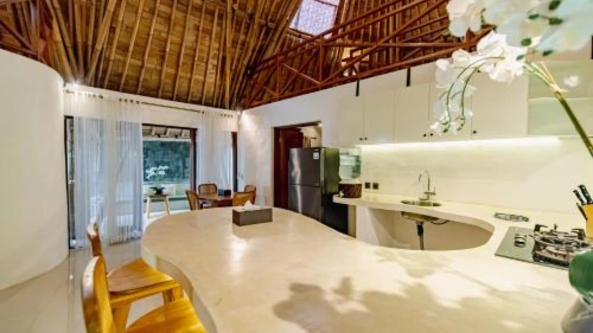 발리 Hemma Human Home 4성급 게스트하우스 레스토랑