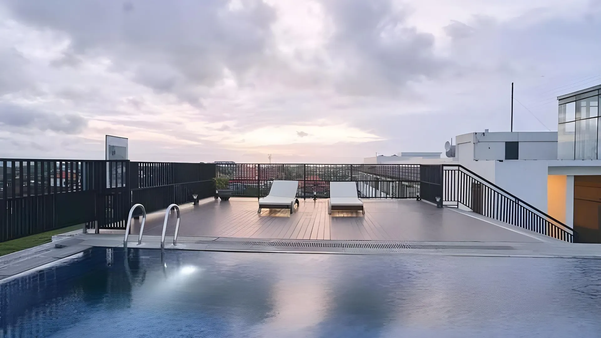 발리 호리슨 르 아만 발리 3성급 호텔 전망