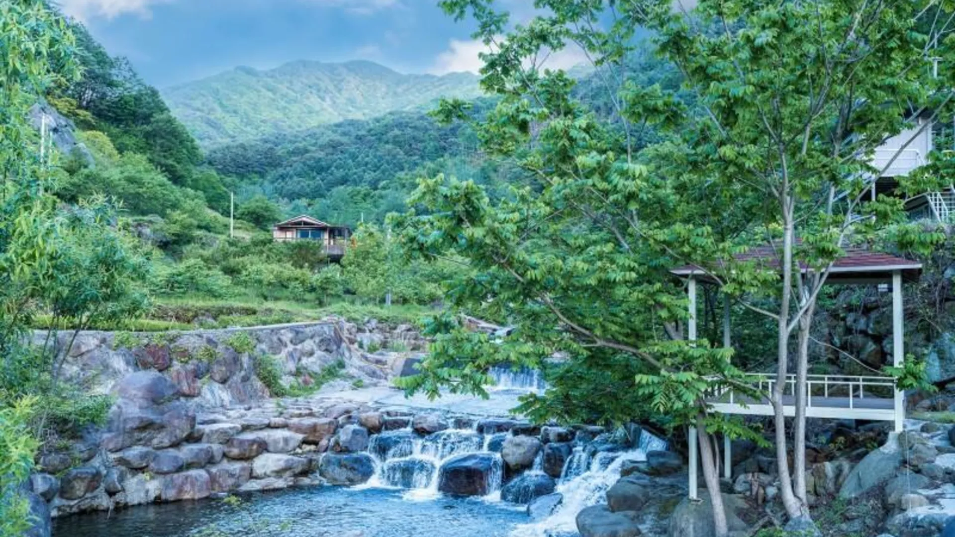 하동 하동 알프스동화펜션 3성급 게스트하우스 수영장