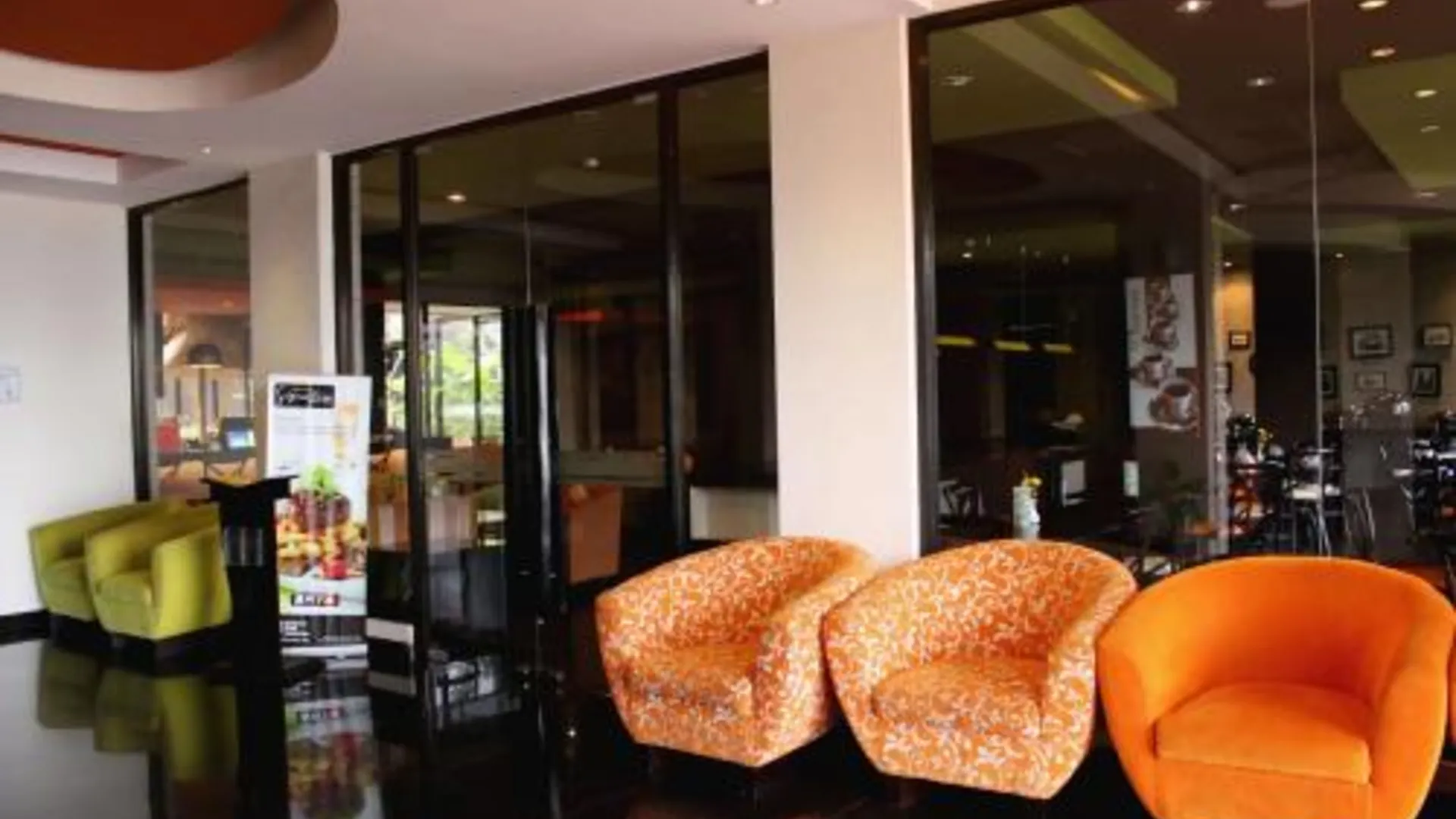 발리 100 선셋 쿠타 호텔 앤 볼룸 호텔 객실