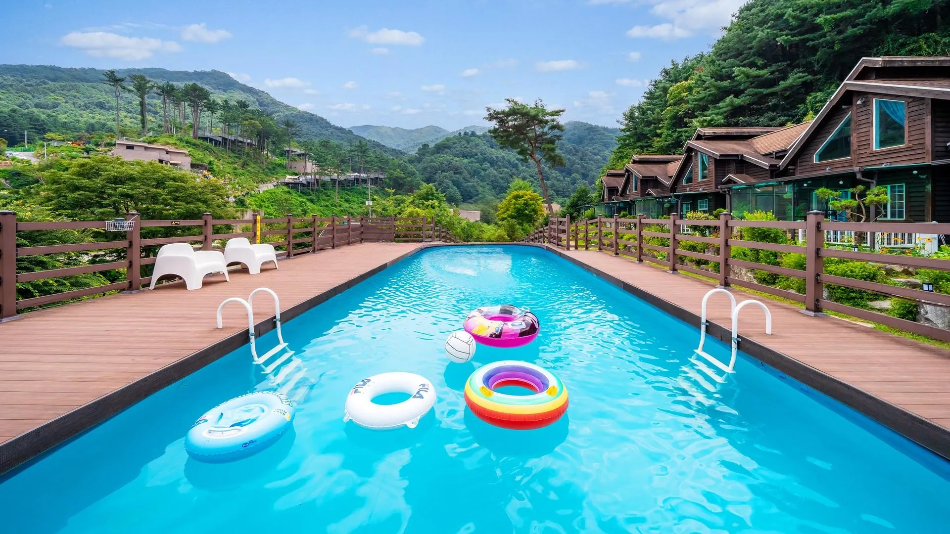 가평 가평 에스엔제이 애견 동반 펜션 4성급 게스트하우스 전망