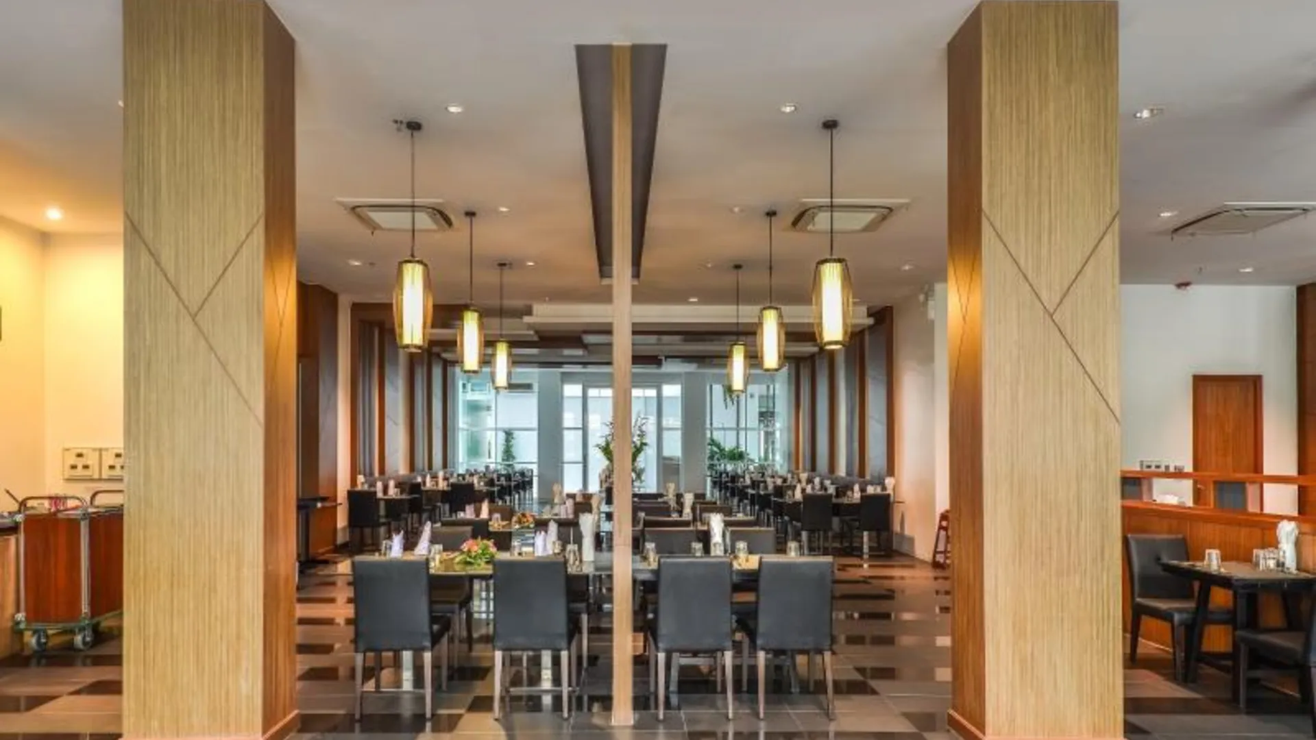 푸켓 피셔맨 하버 어반 리조트 5성급 호텔 레스토랑