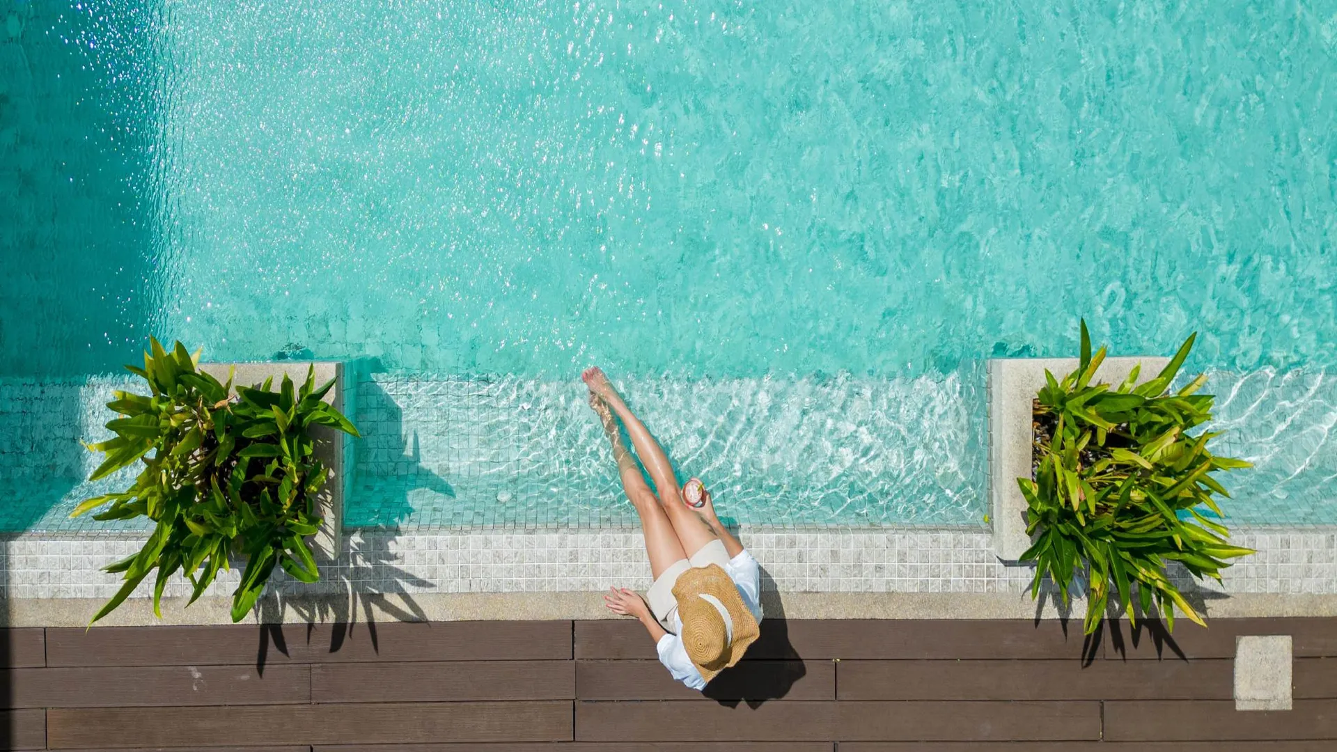 푸켓 파통 베이 레지던스 4성급 호텔 객실