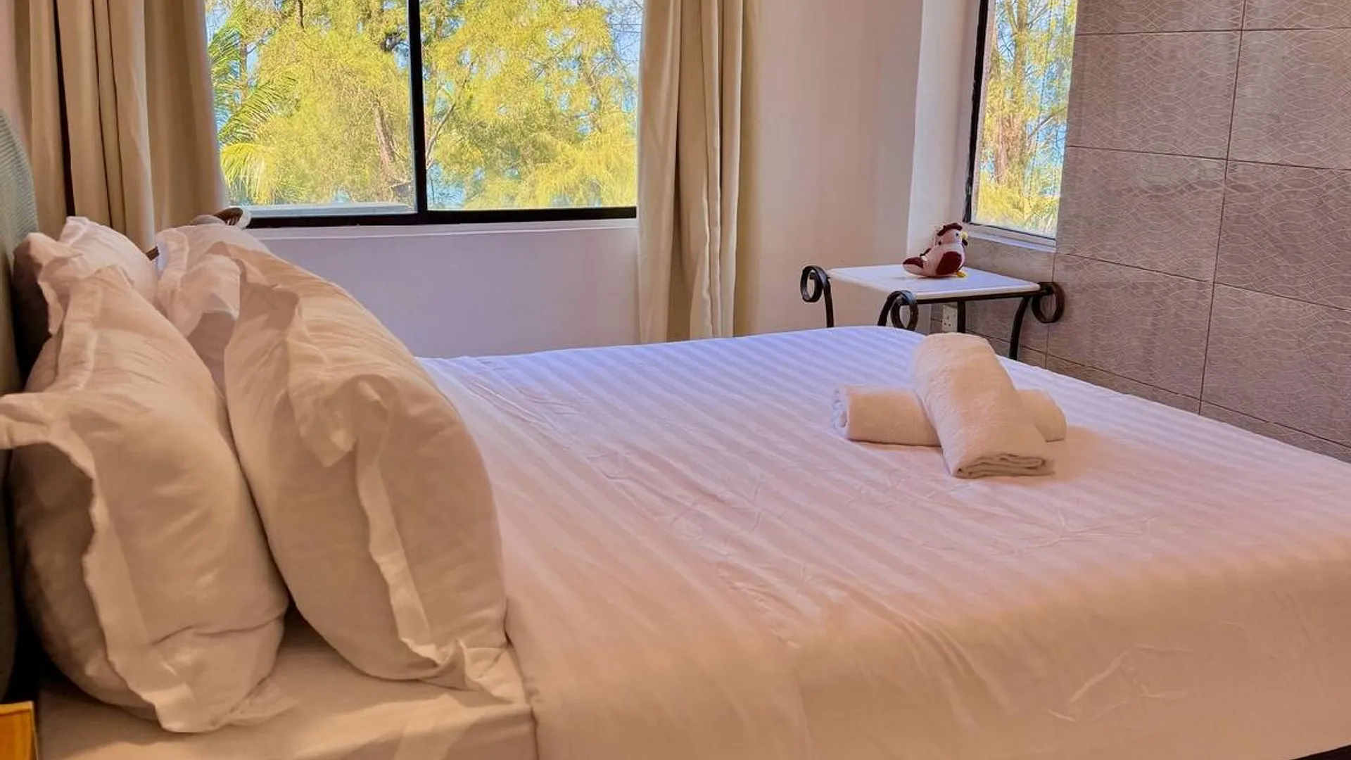 포트 딕슨 타만 하지 자이날의 프라이빗 하우스 (m², 침실 3개, 프라이빗 욕실 2개) 4성급 싱글룸 스위트룸