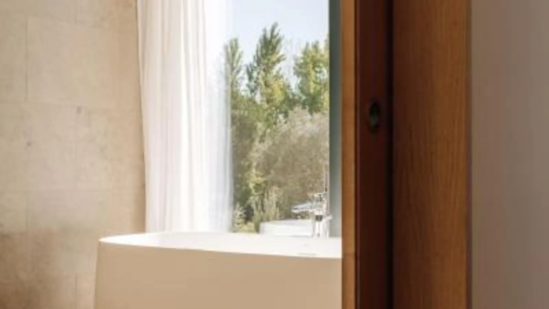 몬테모-오-노보 L'AND Vineyards 5성급 호텔 수영장