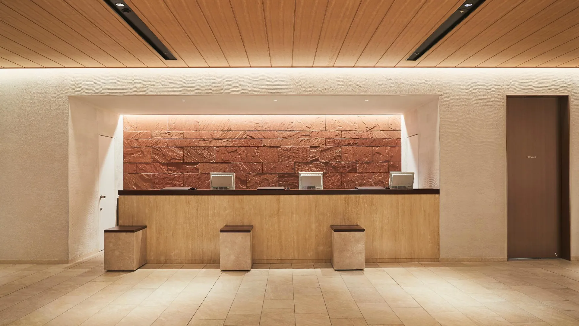 오사카 리가 플레이스 히고바시 4성급 호텔 수영장