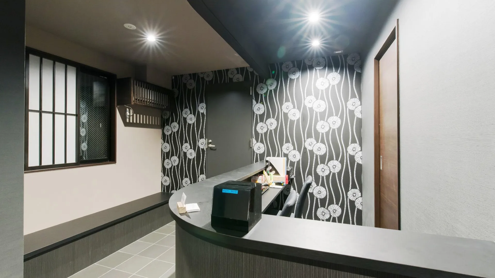 교토 스테이 사쿠라 교토 시조 가라스마 3성급 호텔 로비