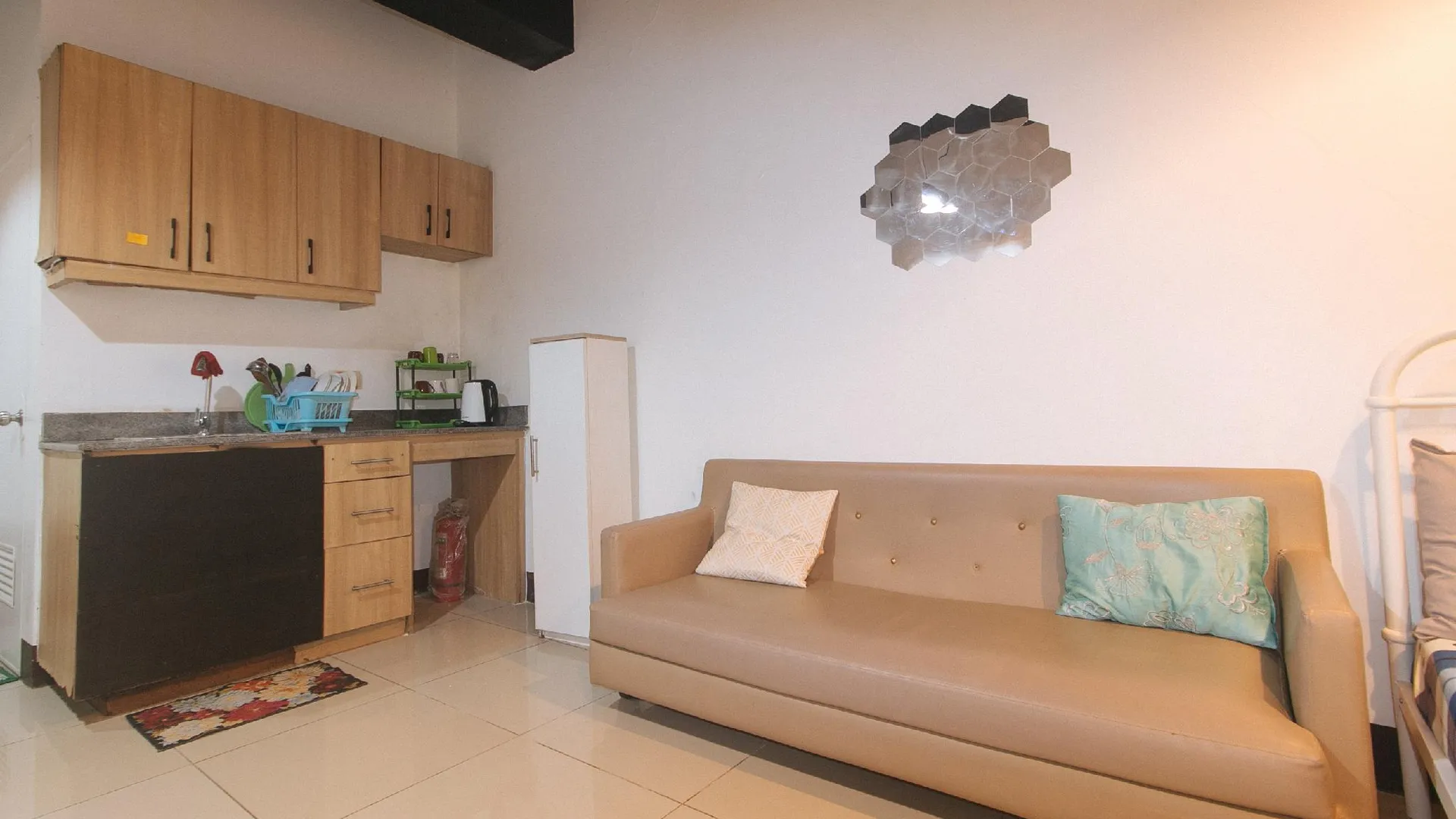 세부 산마리노 JY7 렌탈스 바이 레드도어즈 1성급 호텔 스위트룸