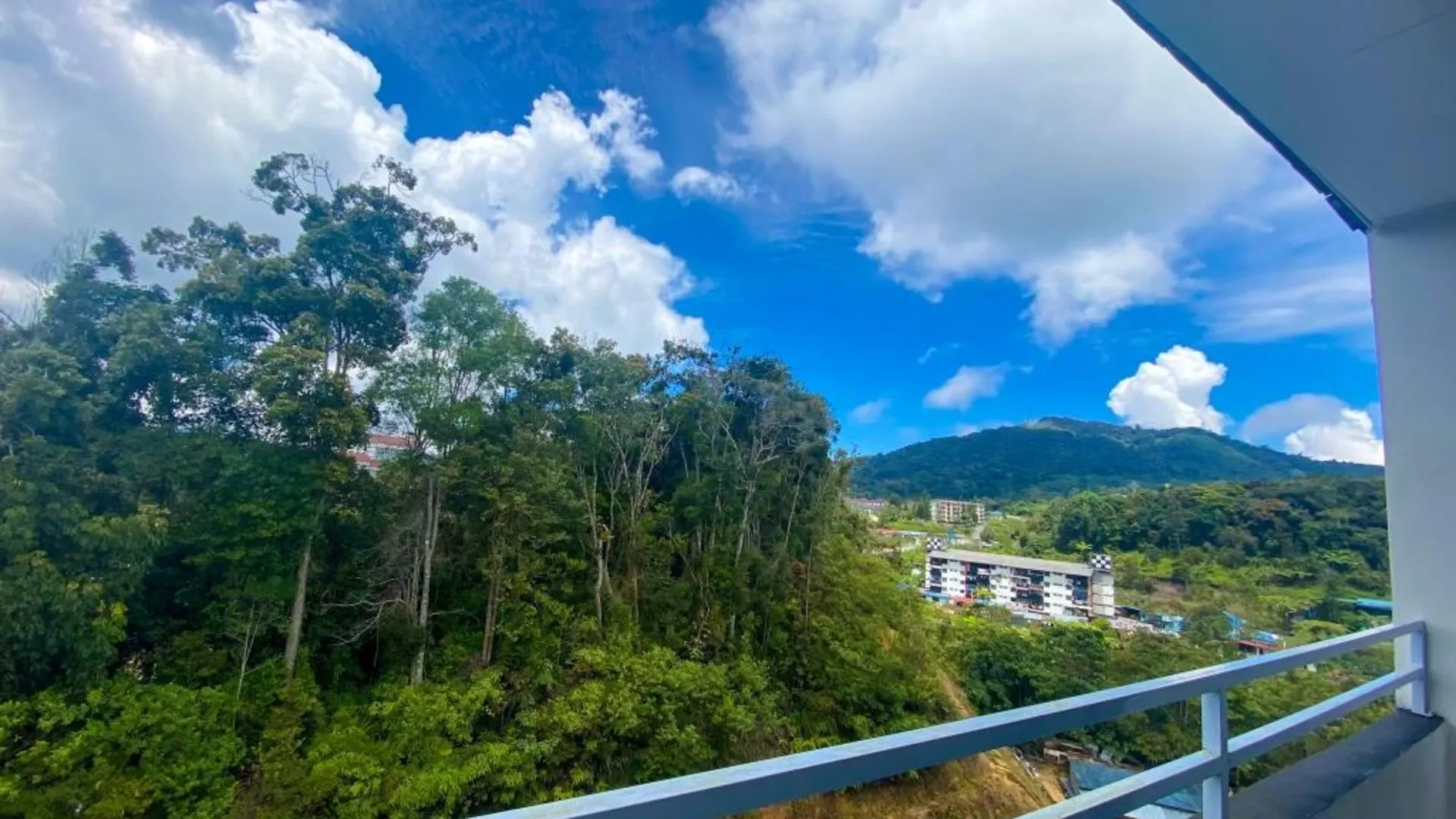 카메론 하일랜즈 타나 라타의 아파트먼트 (900m², 침실 3개, 프라이빗 욕실 2개) 3성급 싱글룸 수영장