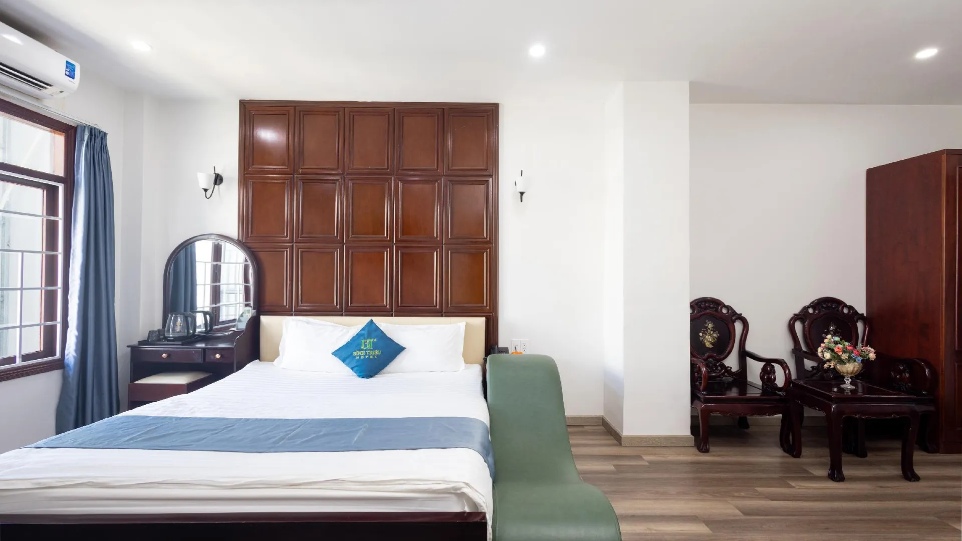 호치민 빈찌에우 호텔 - 고밥 3성급 호텔 스위트룸