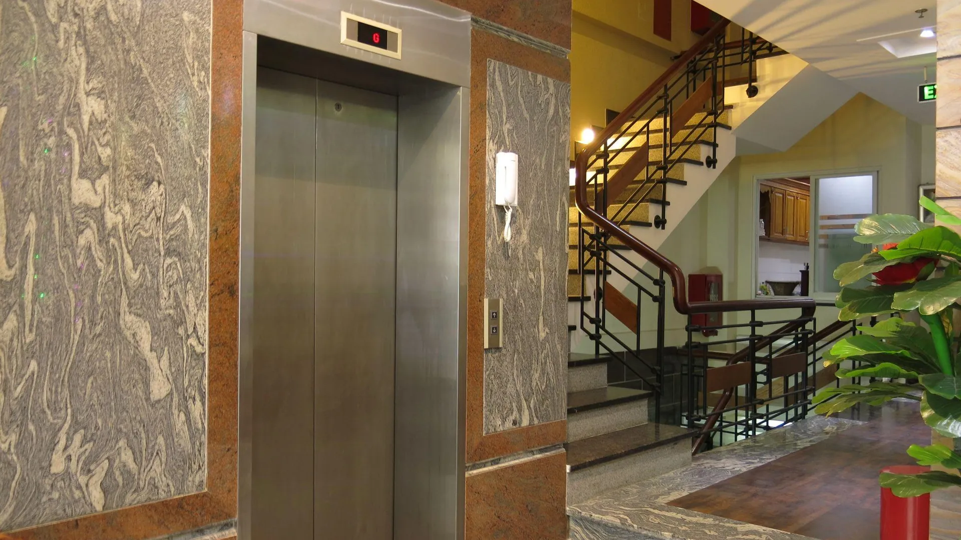 호치민 민 누 호텔 2성급 호텔 레스토랑